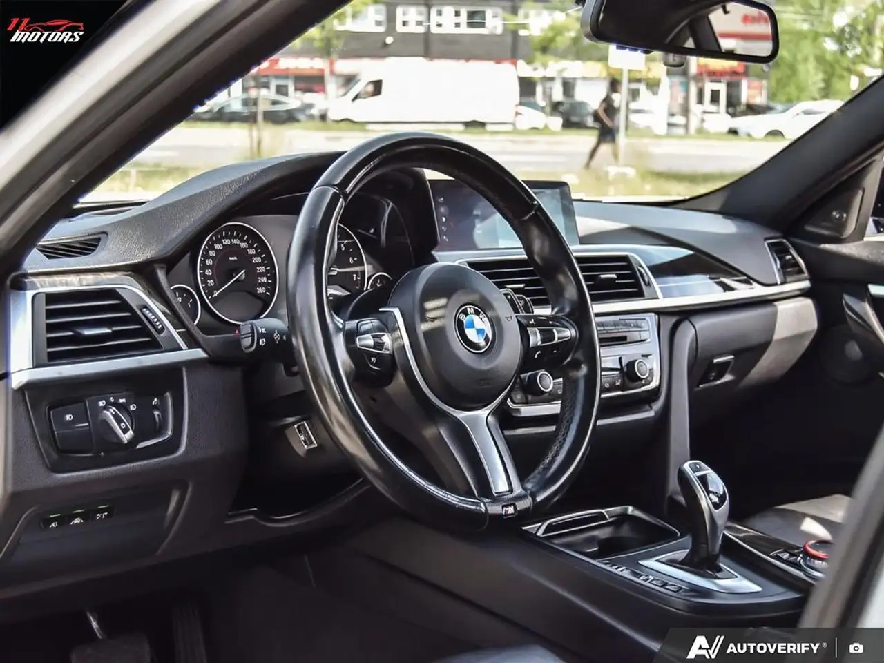 BMW 3 Series photo BMW 3 Series