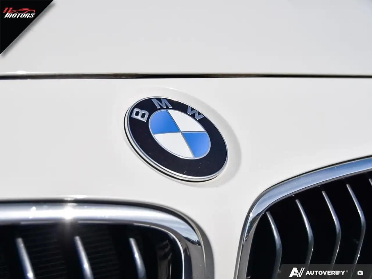 BMW 3 Series photo BMW 3 Series