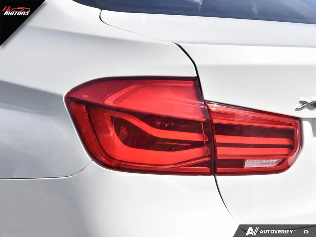 BMW 3 Series photo BMW 3 Series