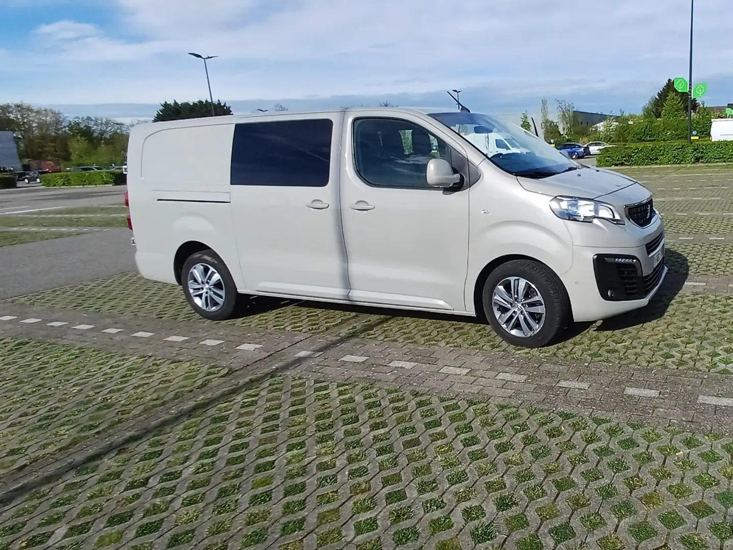 Peugeot Expert L3 2.0 BlueHDi 150 - 1