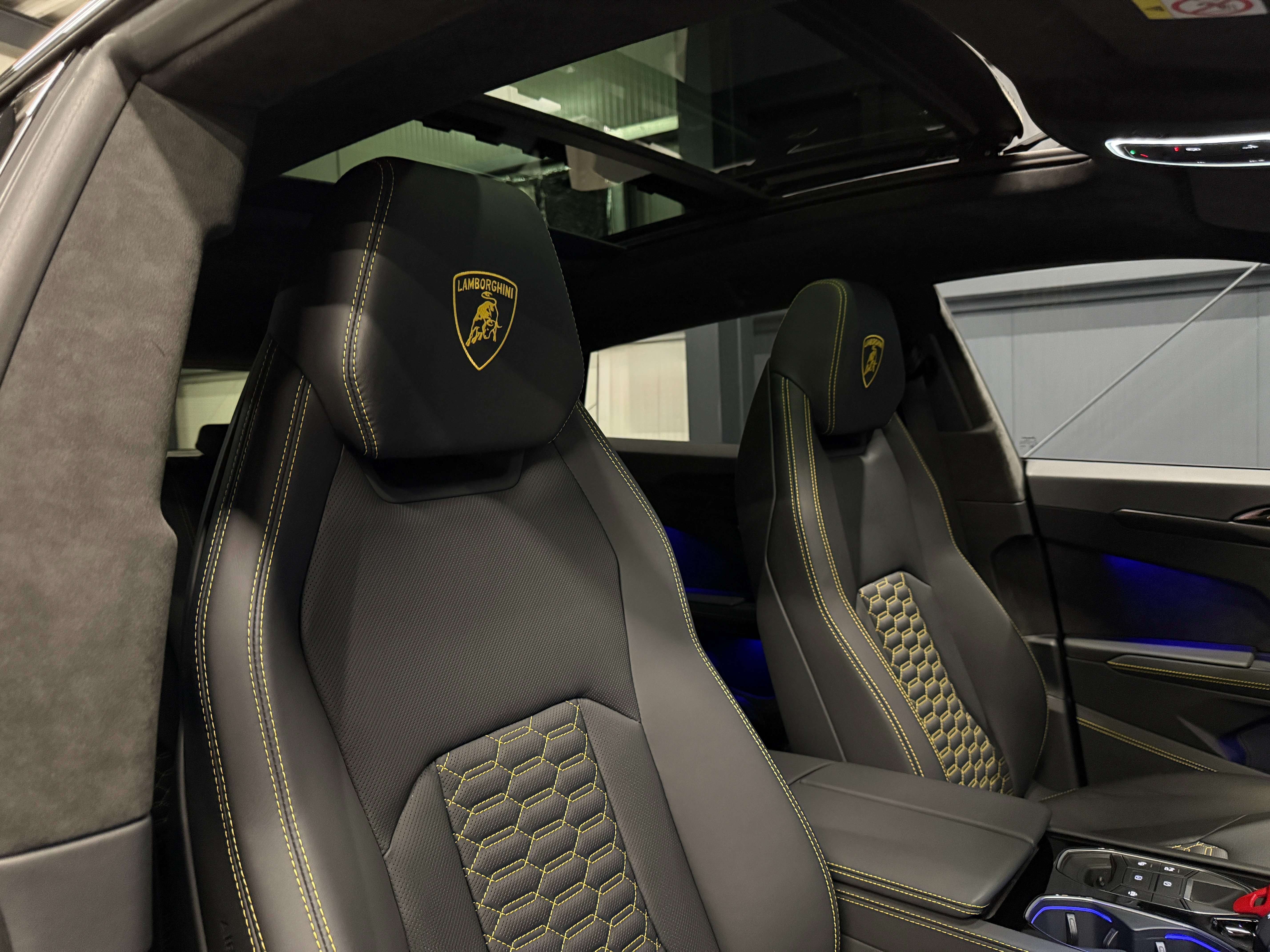 Second hand Lamborghini Urus 4.0