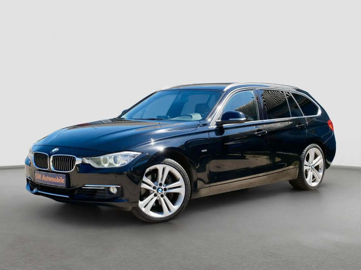 BMW 335 d Luxury xDrive+NAVI+SHZ+Tempomat Schwarz - 1