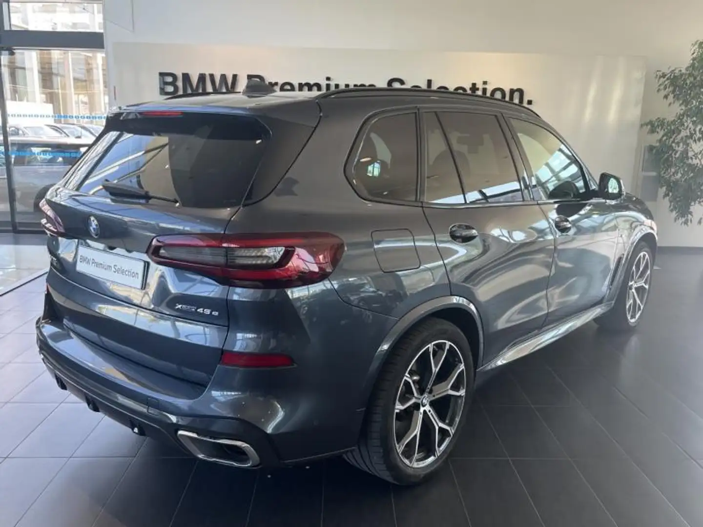 BMW X5 xDrive45e 394ch M Sport 17cv Gris - 2