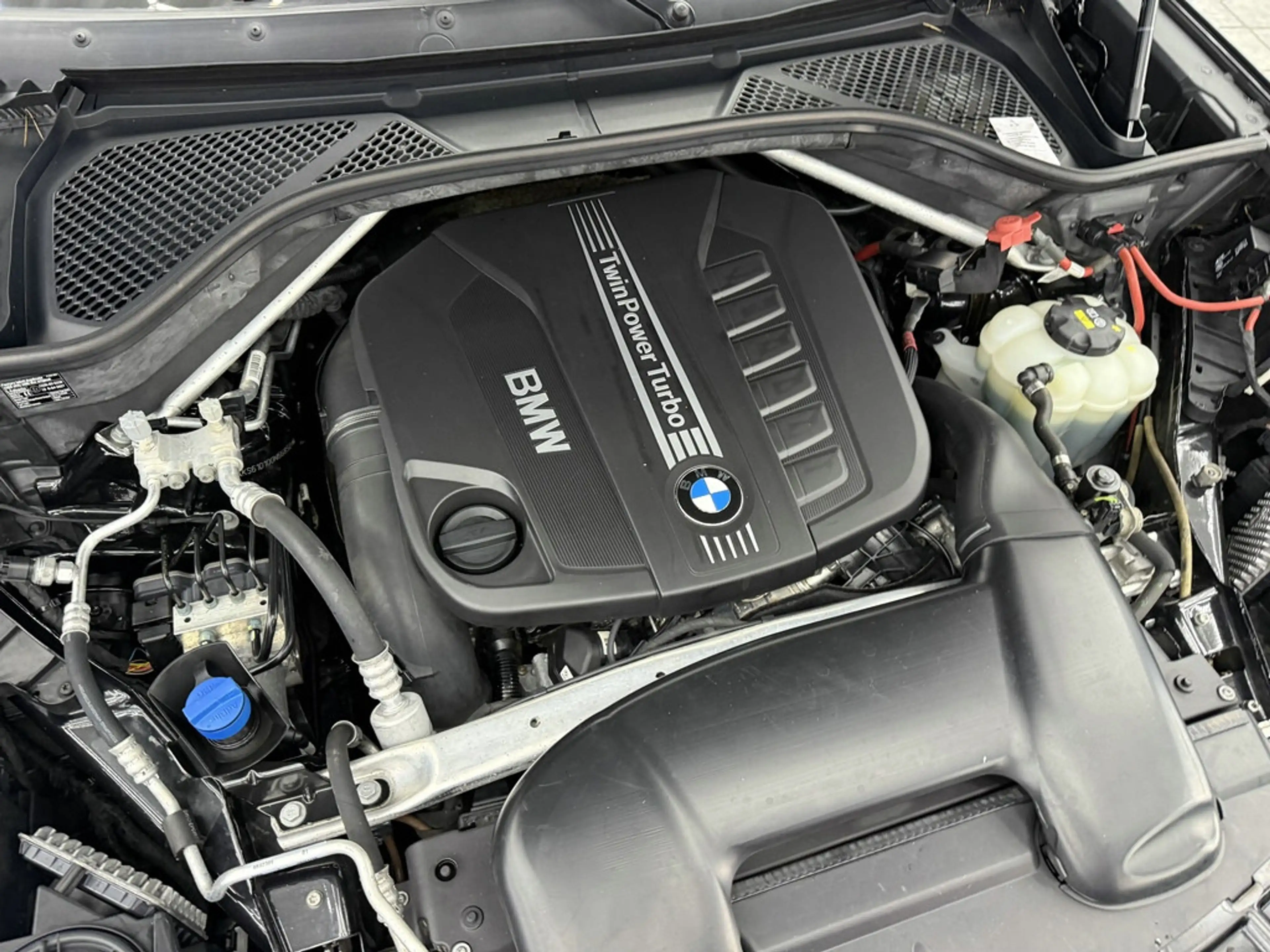 BMW X5 40 dA xDrive M-Paket, 7-Sitzer, LED, Kamera — photo 8