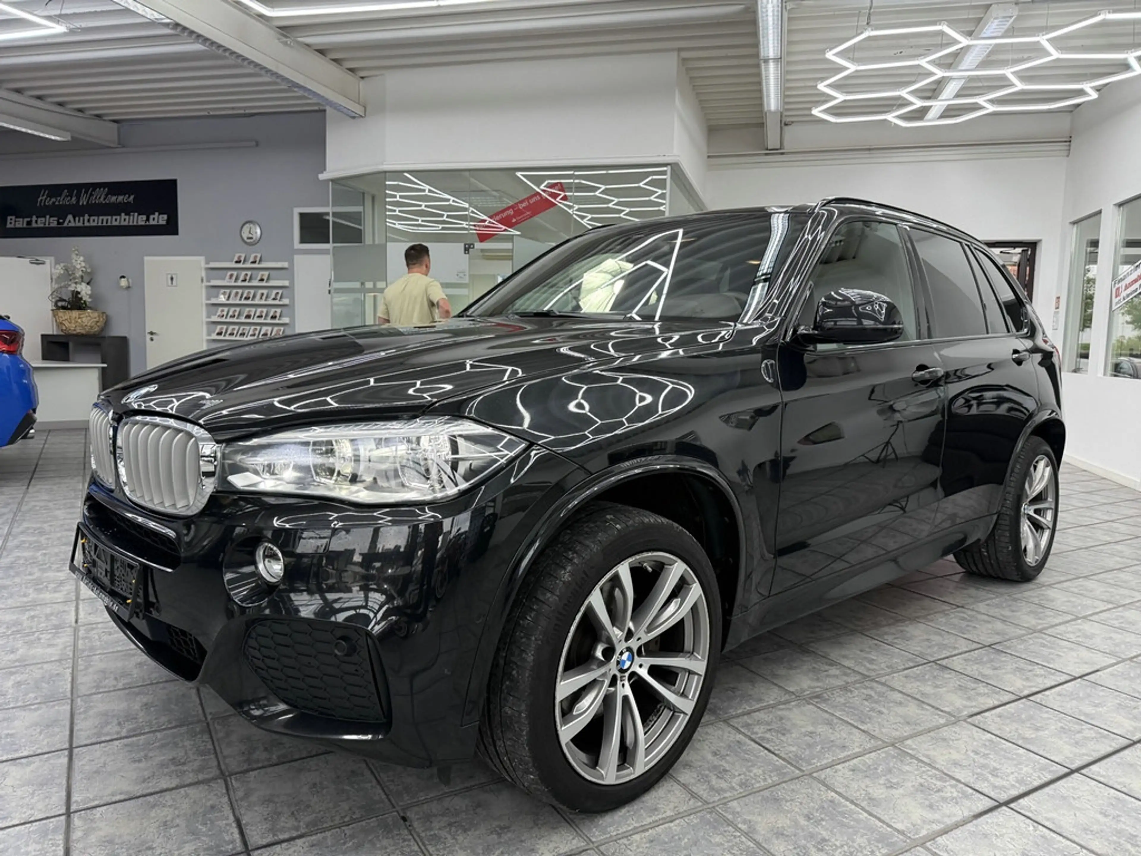 BMW X5 40 dA xDrive M-Paket, 7-Sitzer, LED, Kamera — photo 9