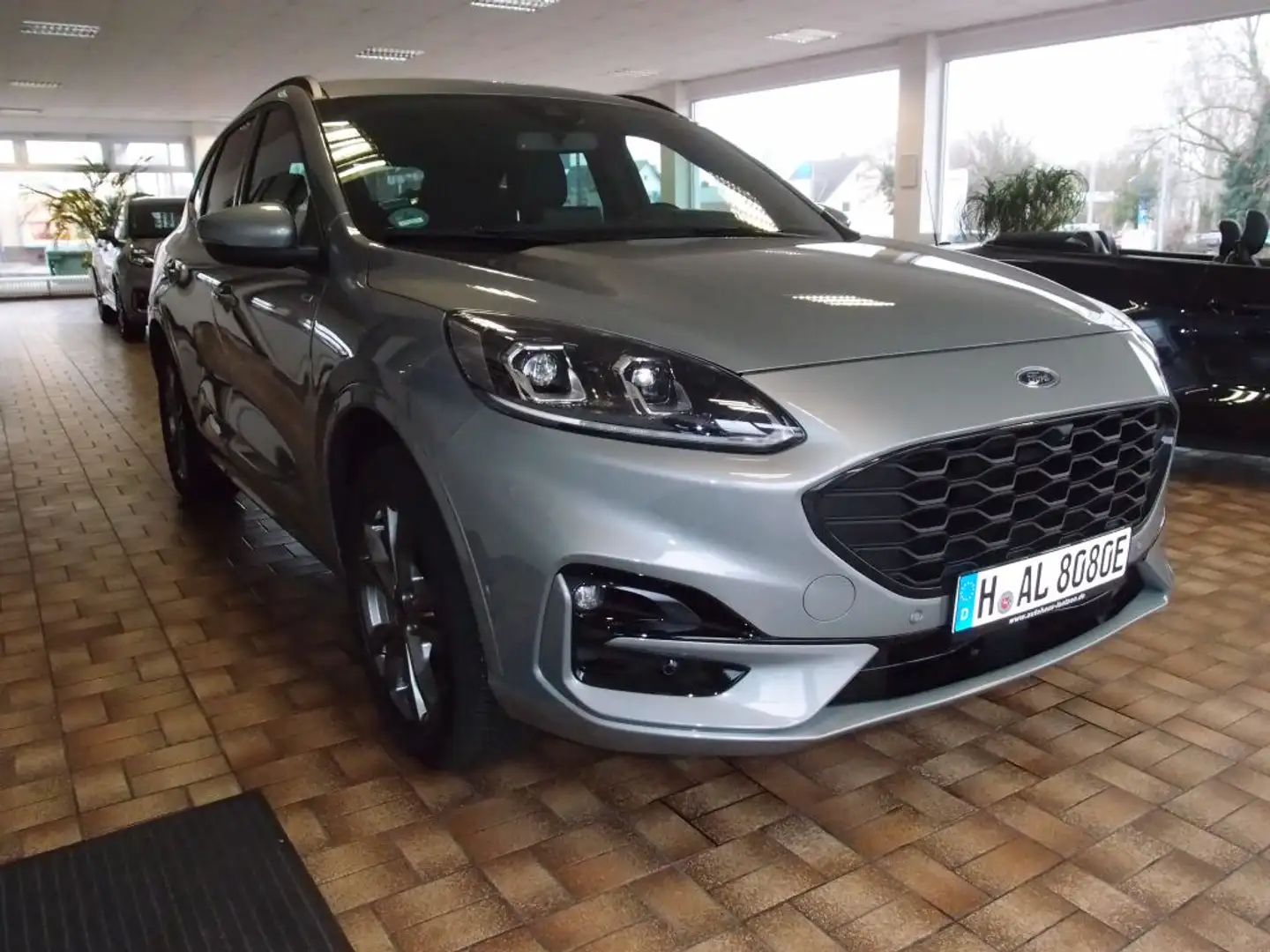 Ford Kuga 2.5 Duratec PHEV ST-LINE X Silber - 1