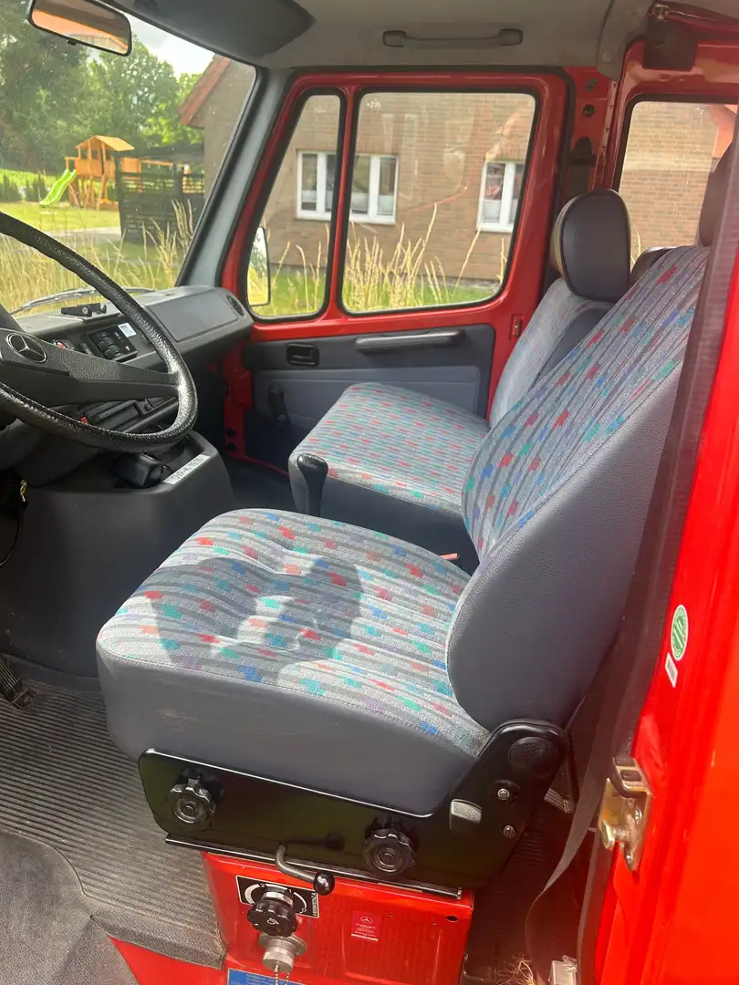 Mercedes-Benz T1 310   602.071 Rouge - 2