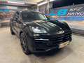 Porsche Cayenne E-Hybrid Schwarz - thumbnail 1