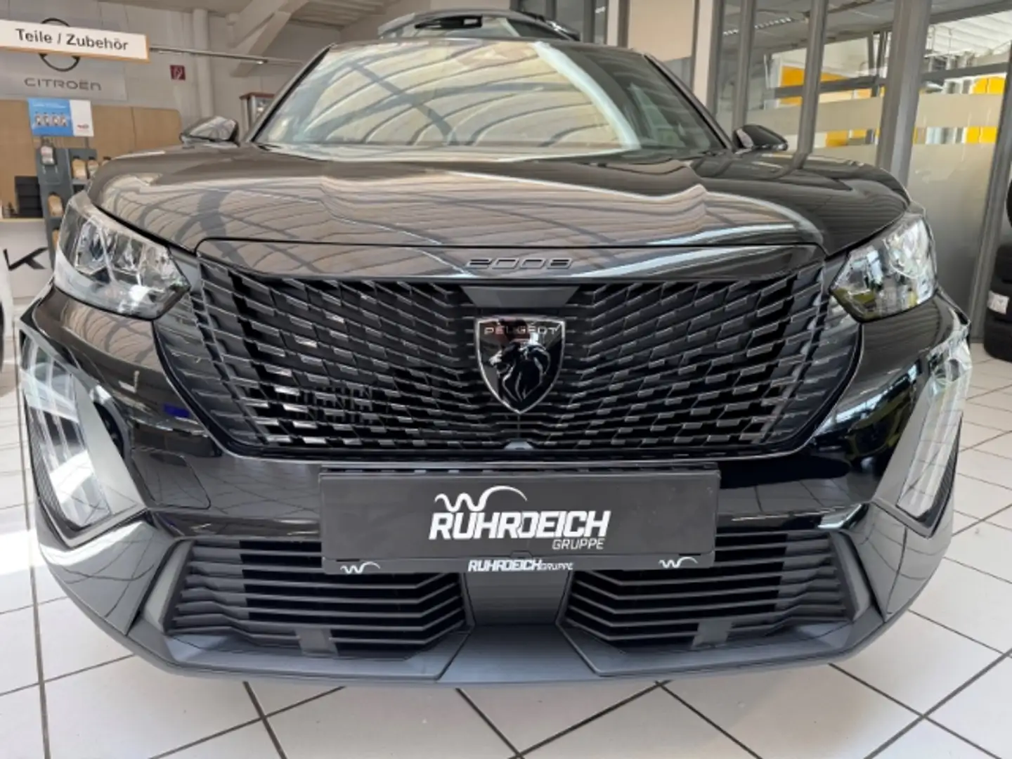 Peugeot 2008 Hybrid 145 Style 1.2 EU6e SZH, AHK sofort Noir - 1