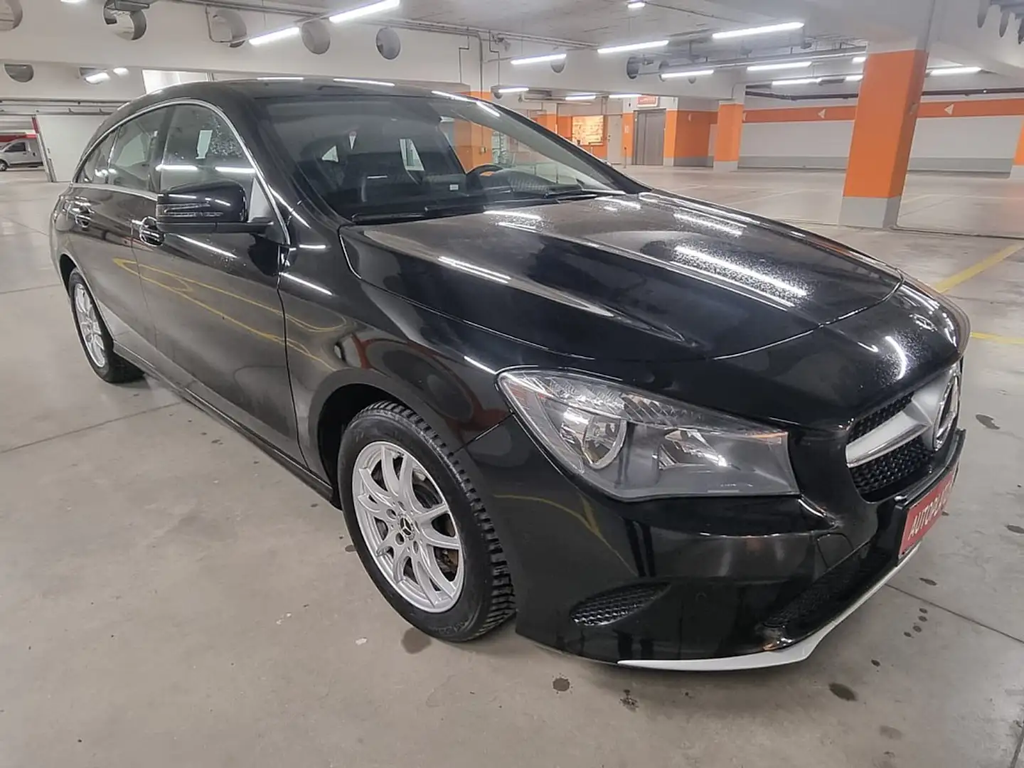 Mercedes-Benz CLA 180 d Shooting Brake Aut. LEDER NAVI *FINANZIERUNG ... Schwarz - 2