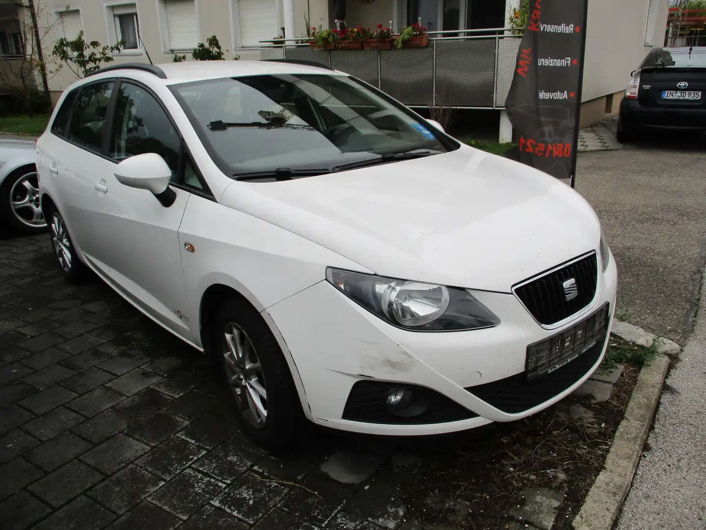 SEAT Ibiza Reference Blanc - 1