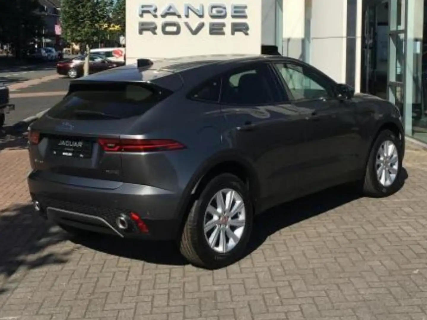 Jaguar E-Pace E-Pace 2.0 D AWD R-Dynamic S (EU6.2) Grijs - 2