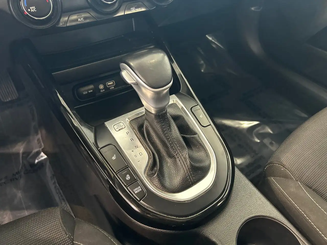Kia Forte снимка Kia Forte