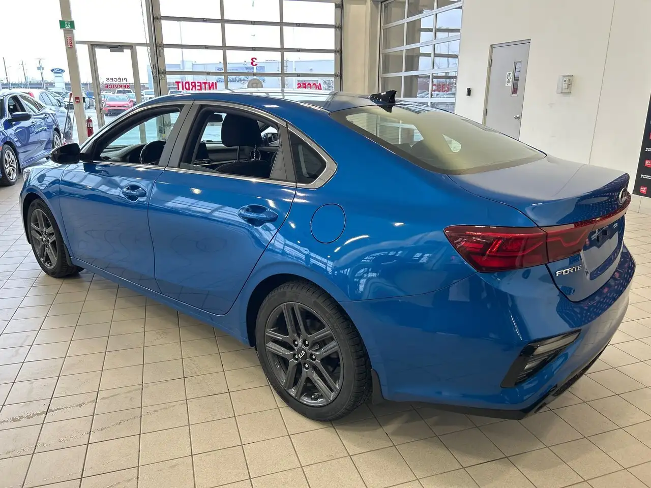 Kia Forte снимка Kia Forte
