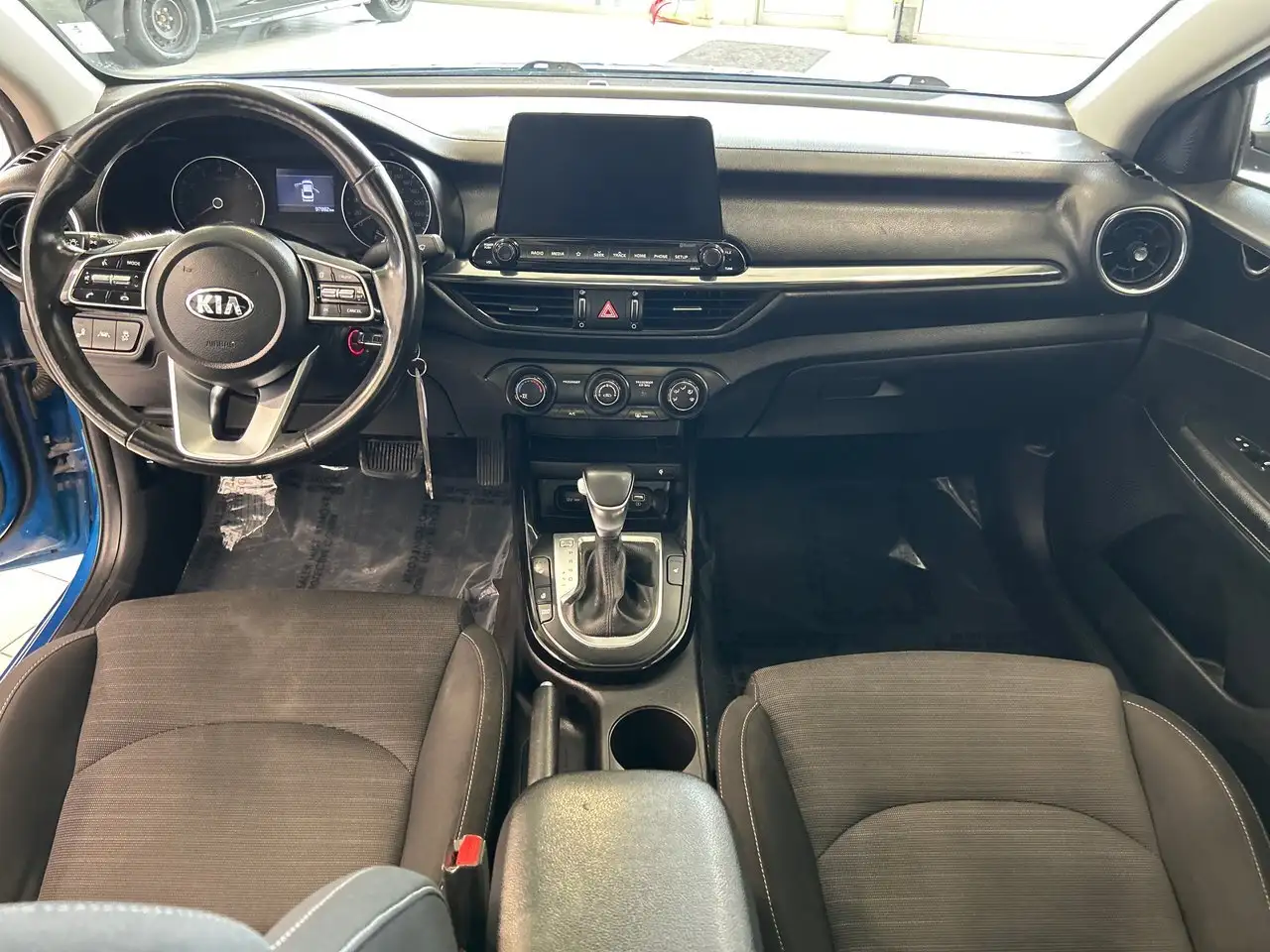 Kia Forte снимка Kia Forte