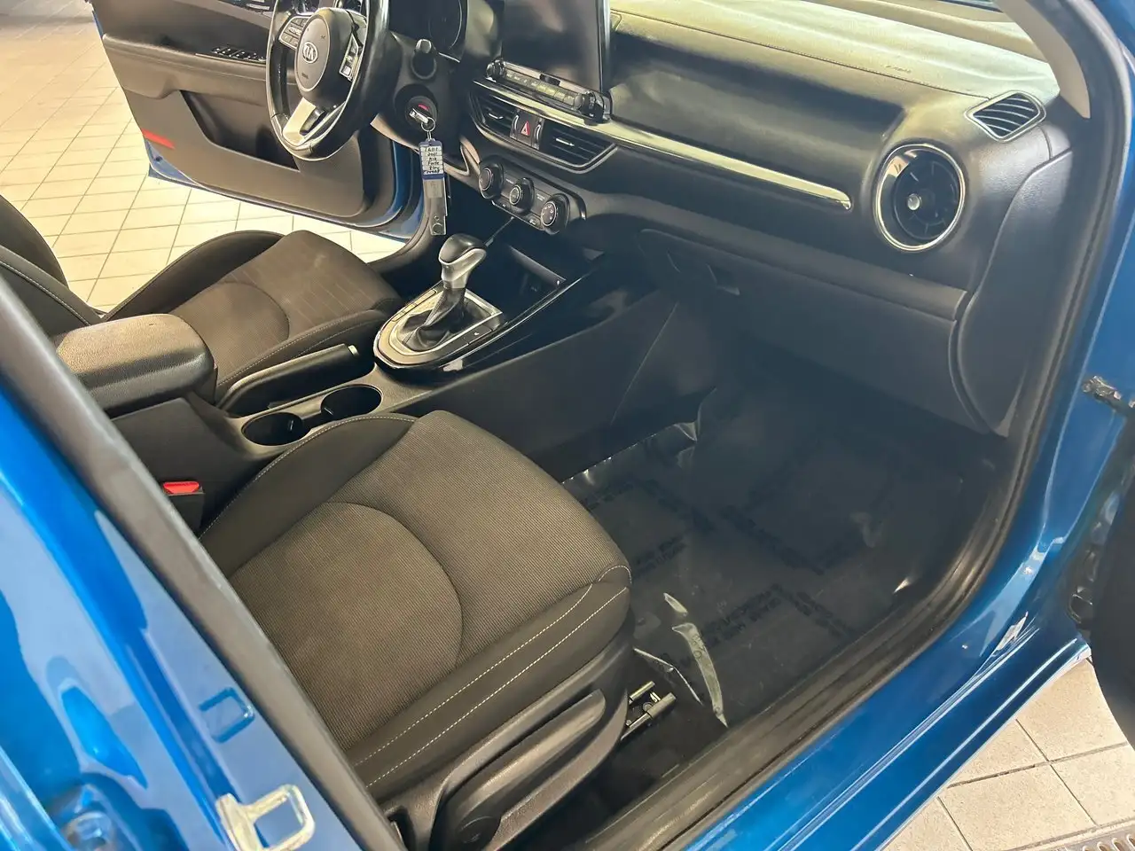Kia Forte снимка Kia Forte