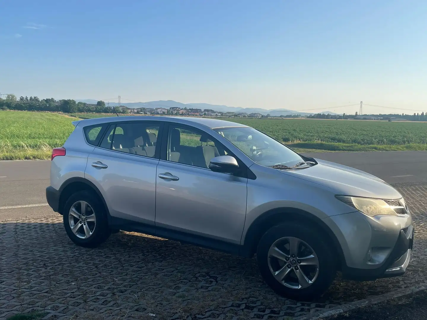 Toyota RAV 4 Rav4 IV 2013 Rav4 2.0 d-4d Style 2wd 124cv mt Argento - 2