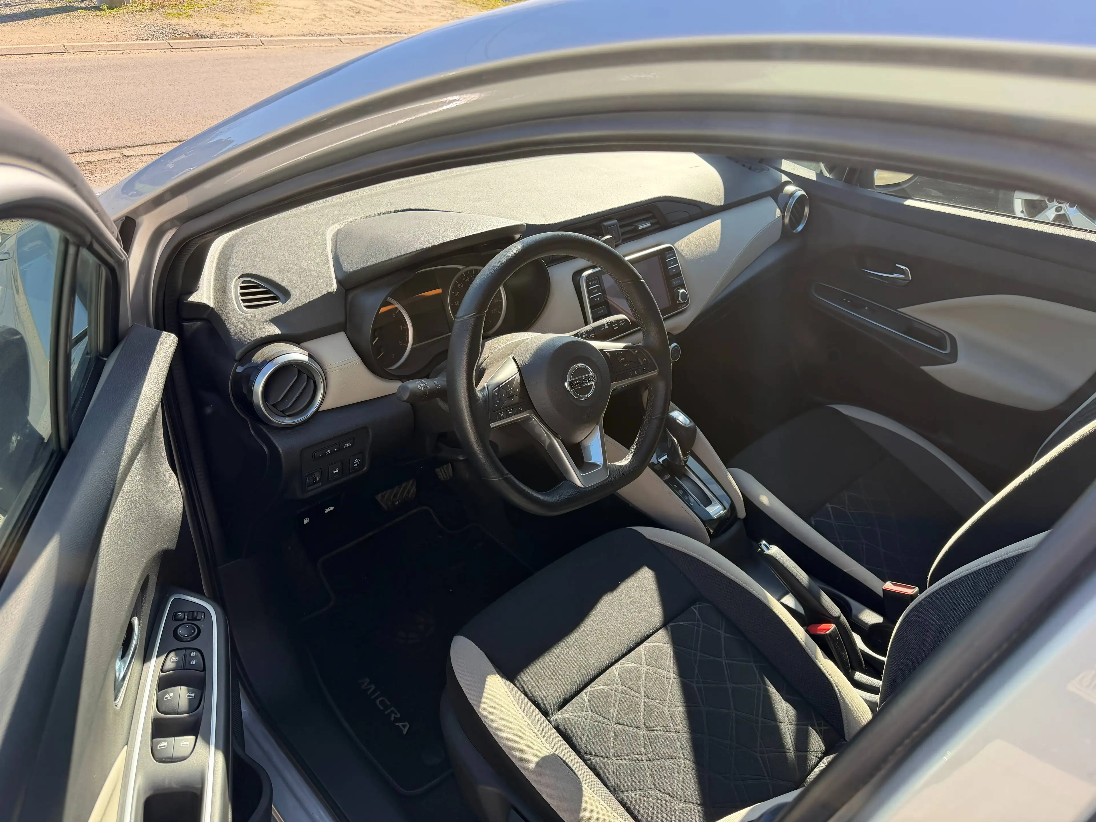 Nissan Micra 1.4i 16v Elegance N-CVT Navi / Camera / Garantie — photo 13
