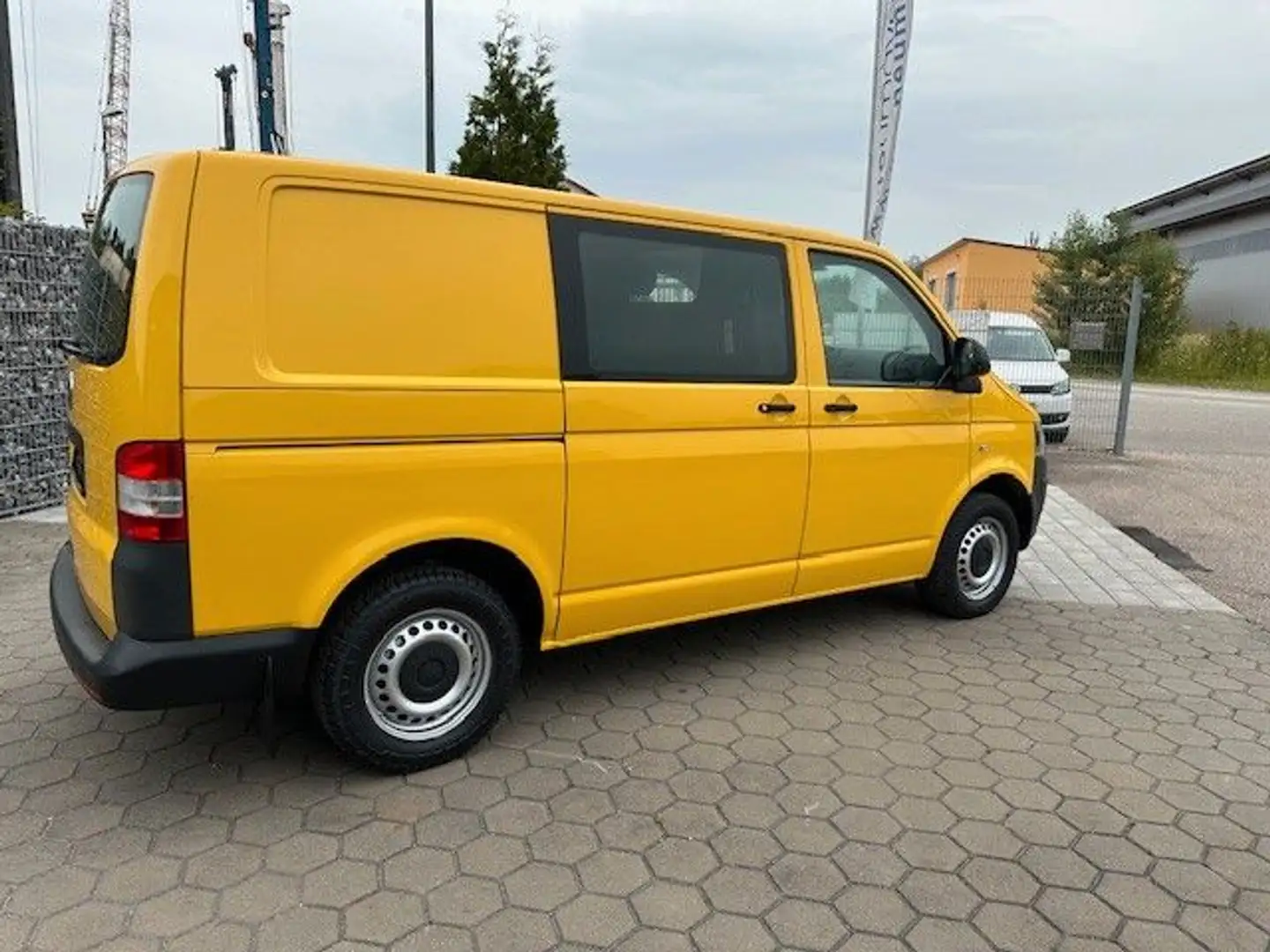 Volkswagen T5 Transporter Gelb - 1