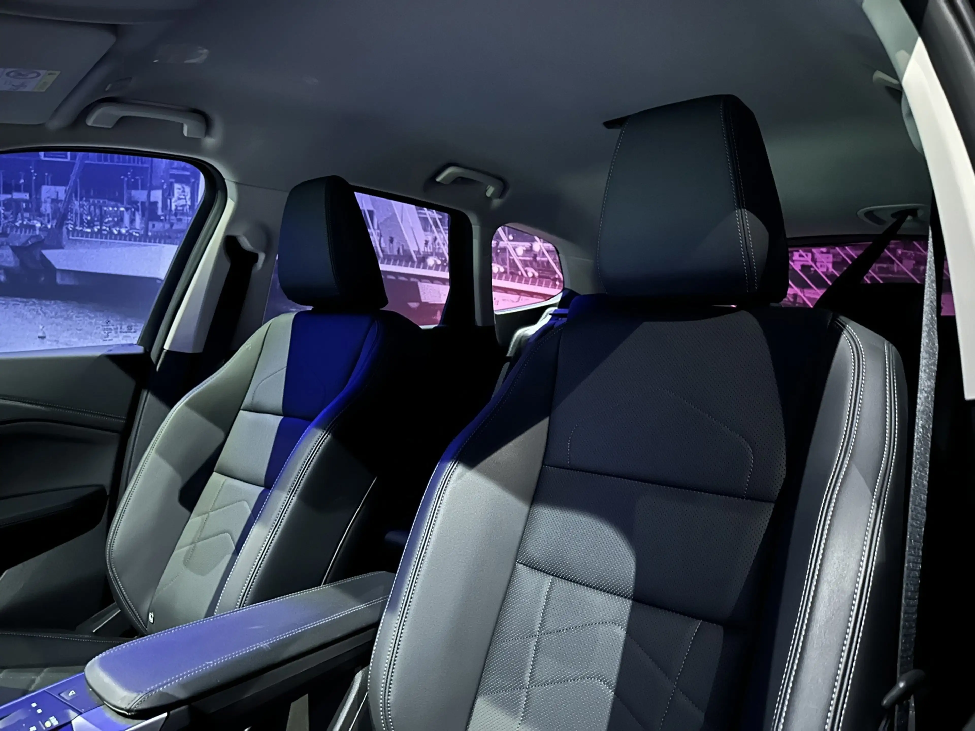 BMW iX1 EDrive20 67 kWh L *Leder*Camera*Premiumpack* — photo 20