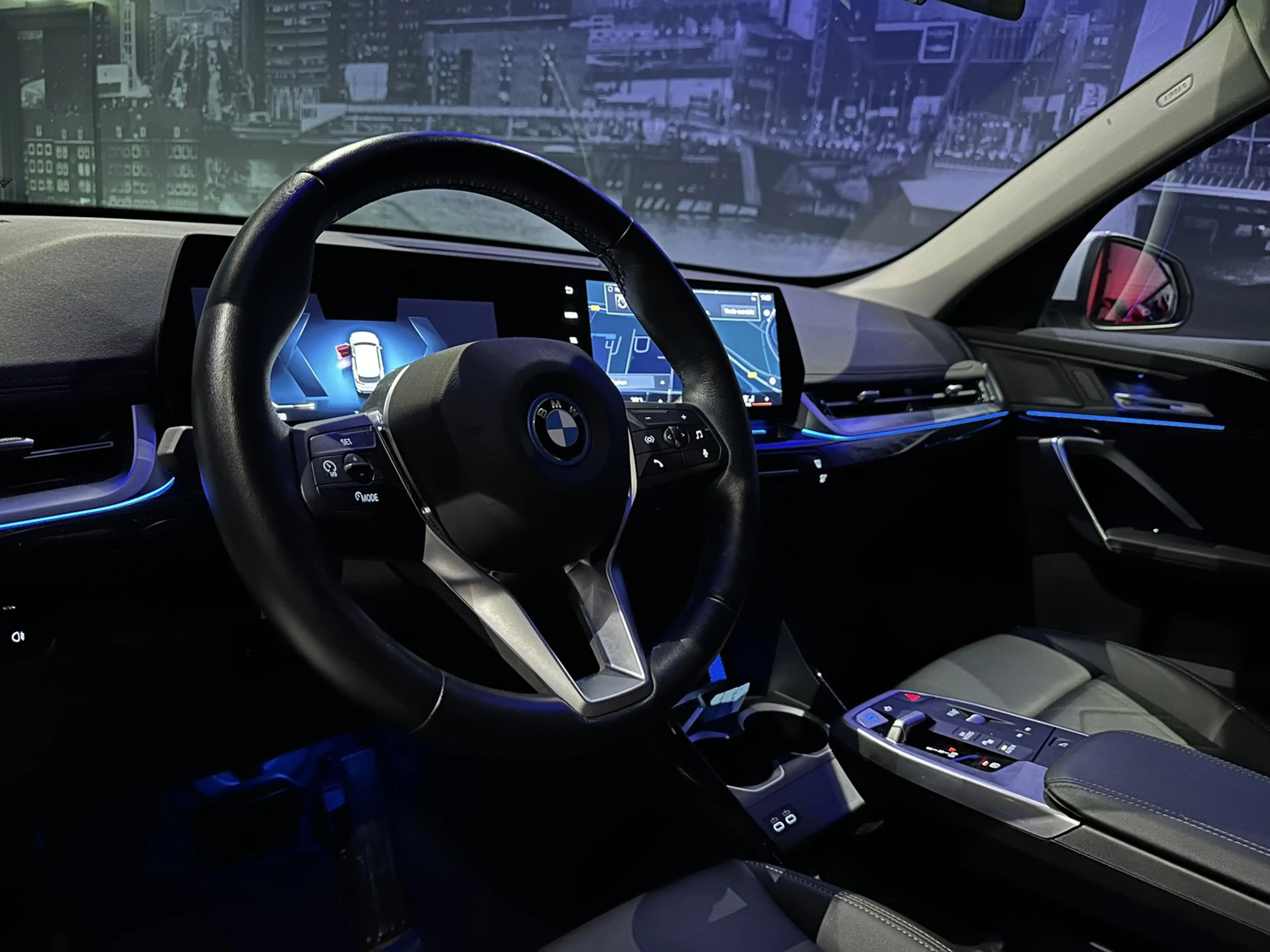 BMW iX1 EDrive20 67 kWh L *Leder*Camera*Premiumpack* — photo 18