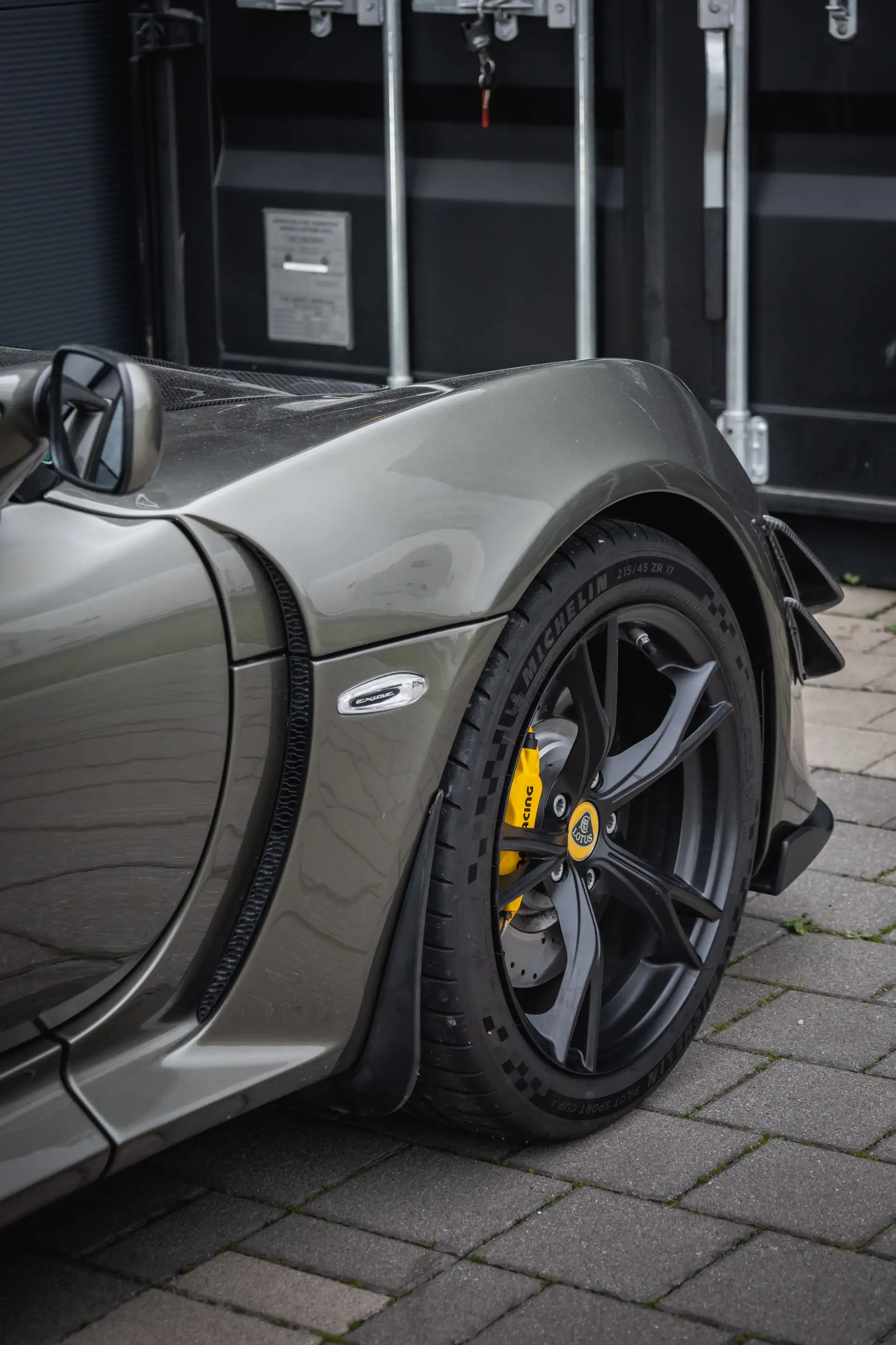Lotus Exige 350 Sport *Military Grey + Carbon* — photo 9