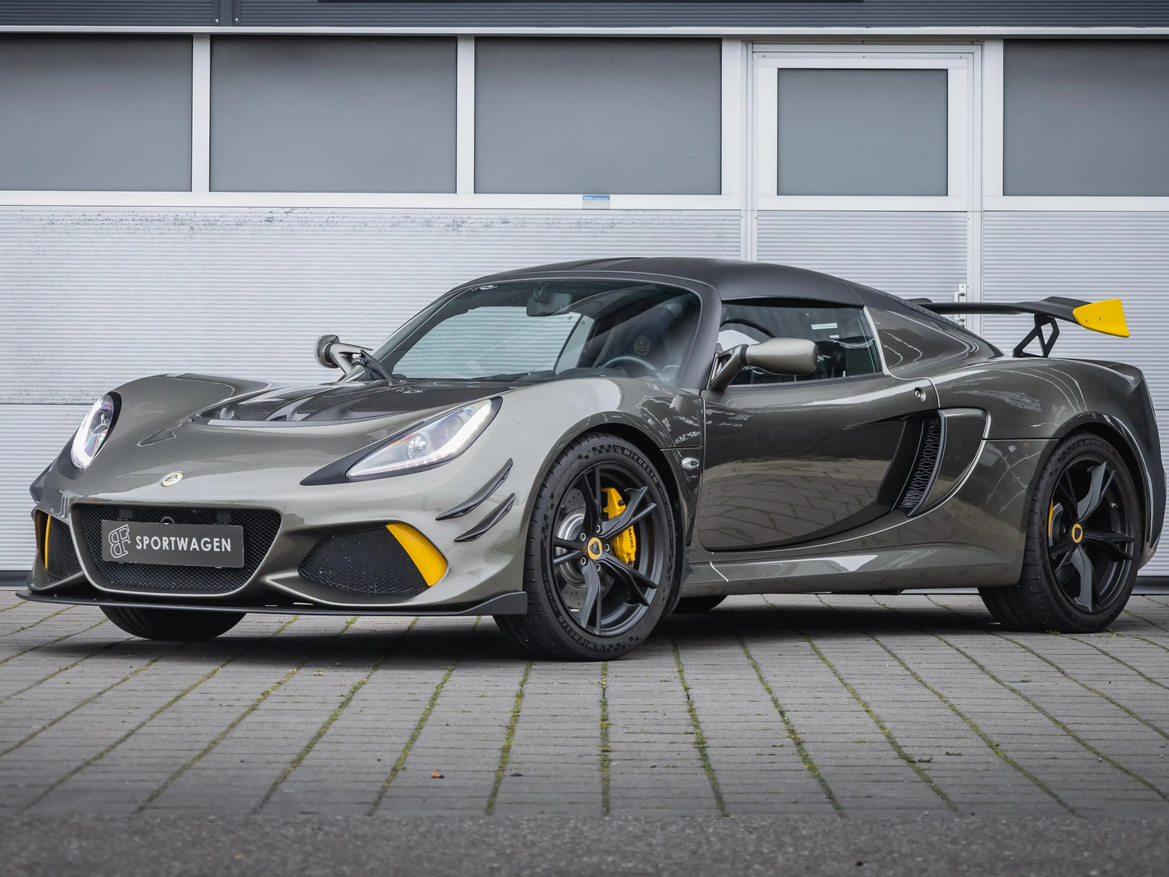 Lotus Exige 350 Sport *Military Grey + Carbon* — photo 4