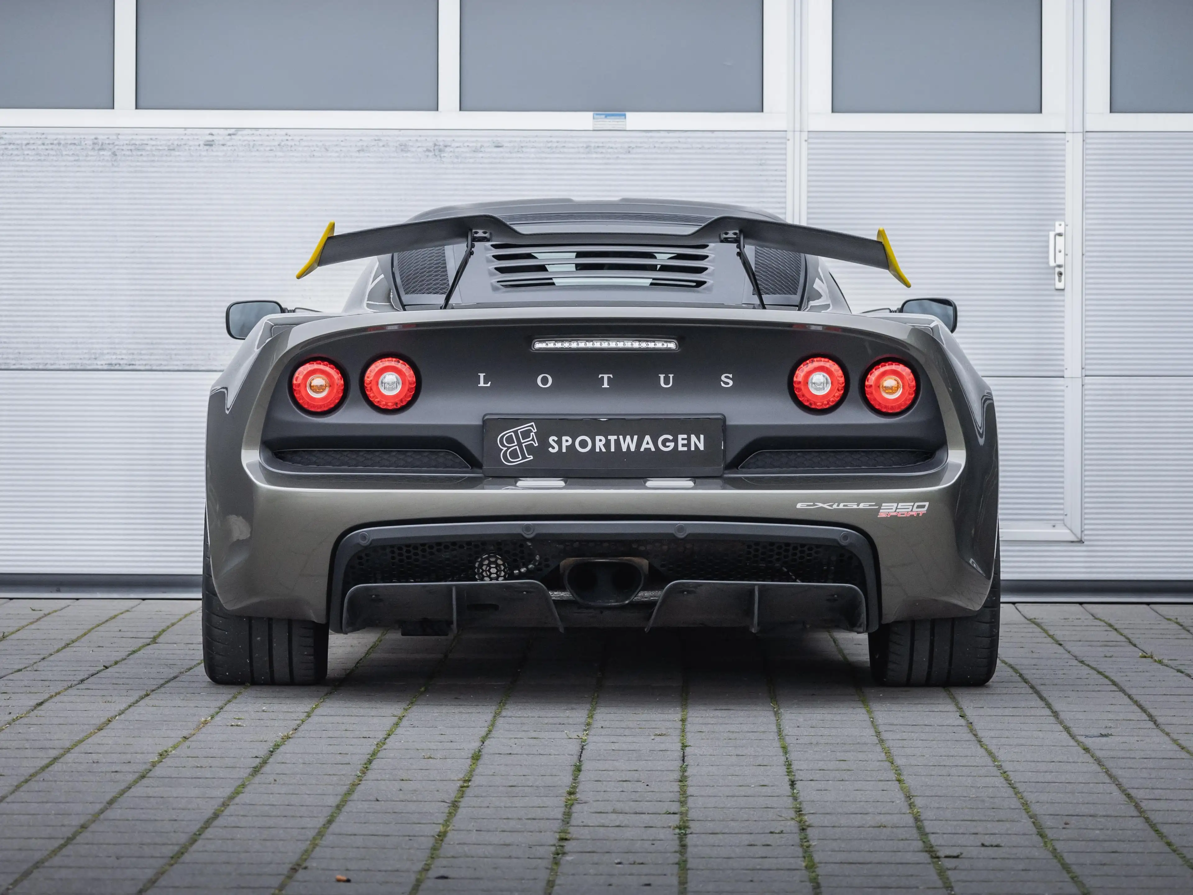 Lotus Exige 350 Sport *Military Grey + Carbon* — photo 3