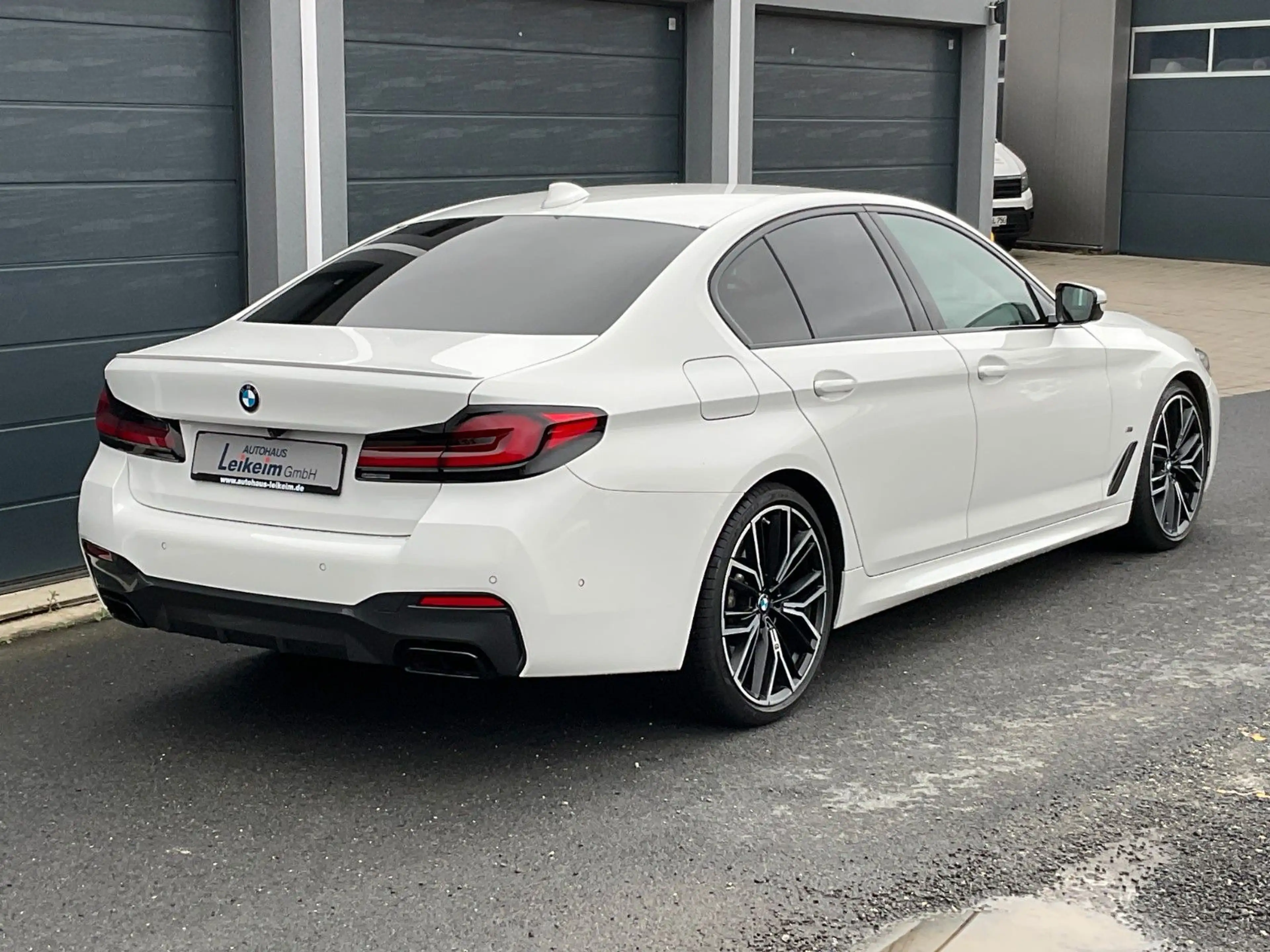 BMW 550 i xDrive - LASER * STANDHZG. * LEDER NAPPA — photo 4
