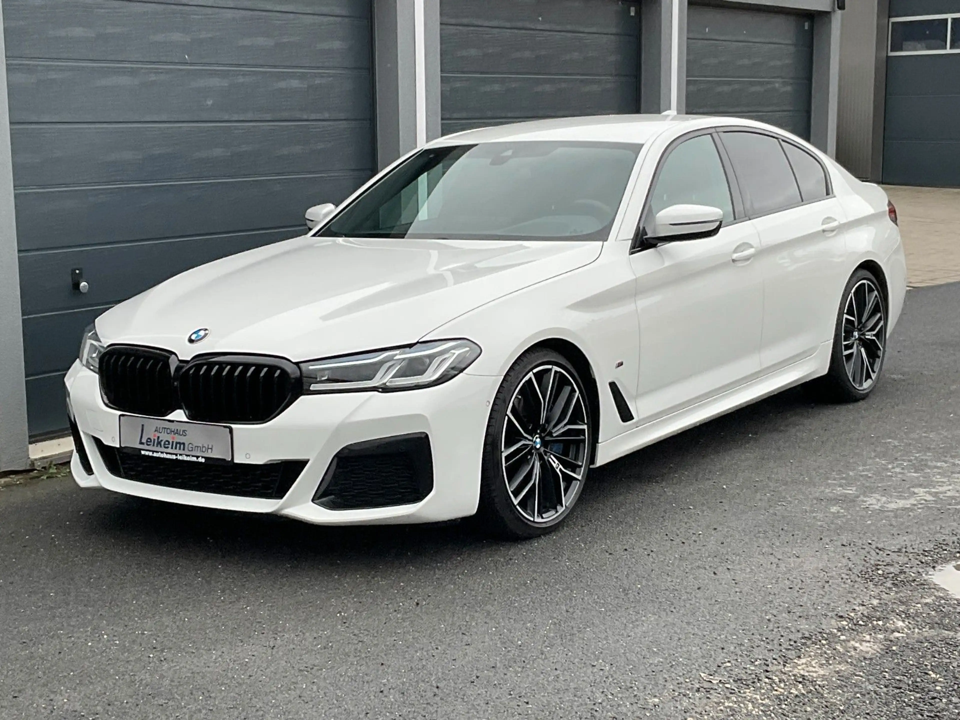 BMW 550 i xDrive - LASER * STANDHZG. * LEDER NAPPA
