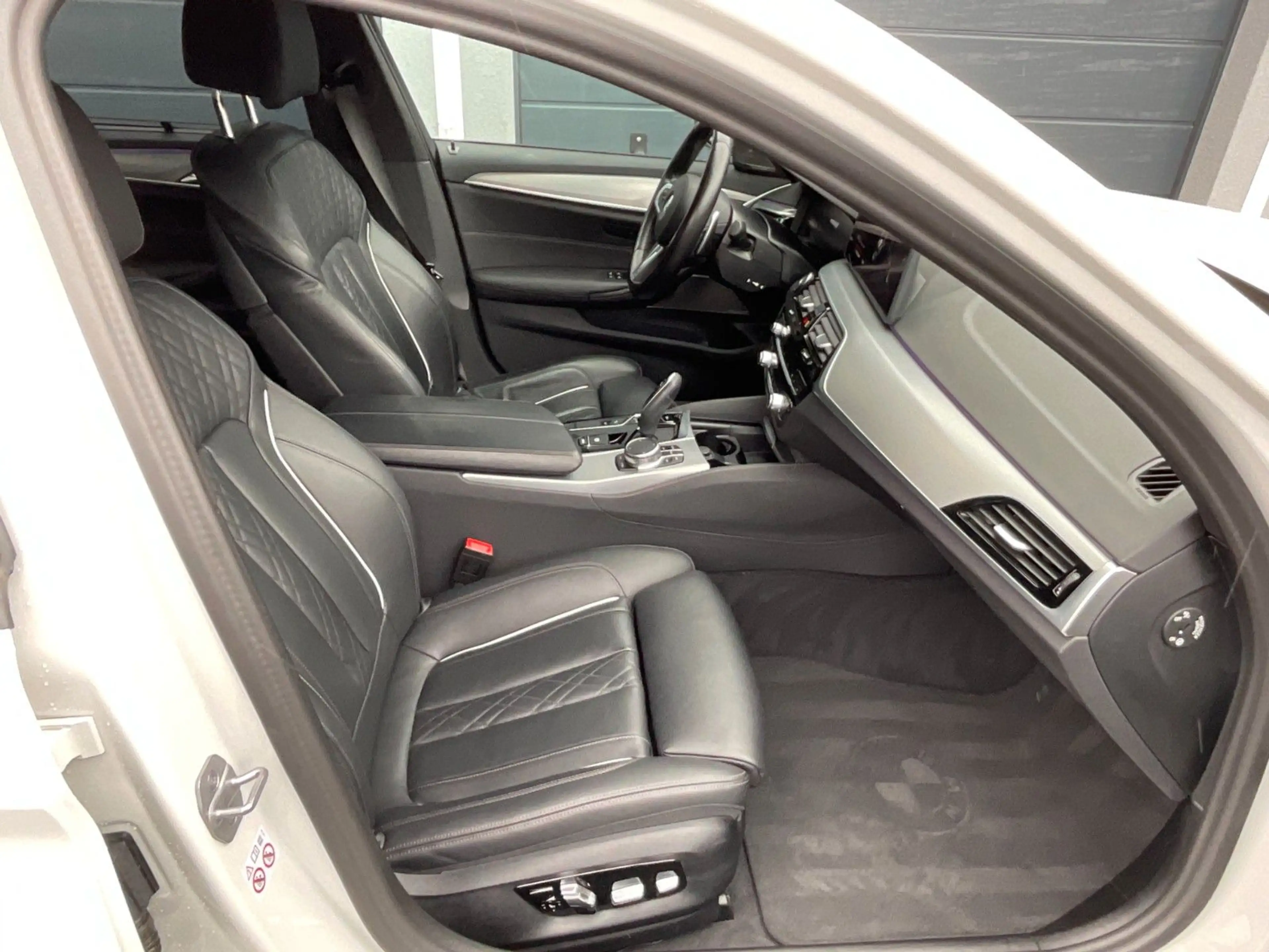 BMW 550 i xDrive - LASER * STANDHZG. * LEDER NAPPA — photo 15