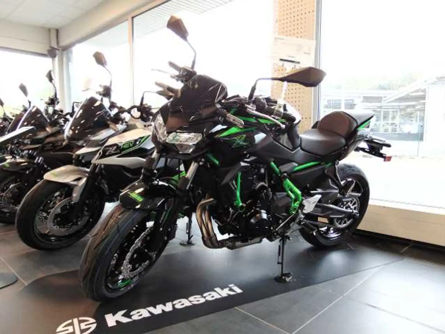 Kawasaki Z 650 Sport Pack Negru - 1
