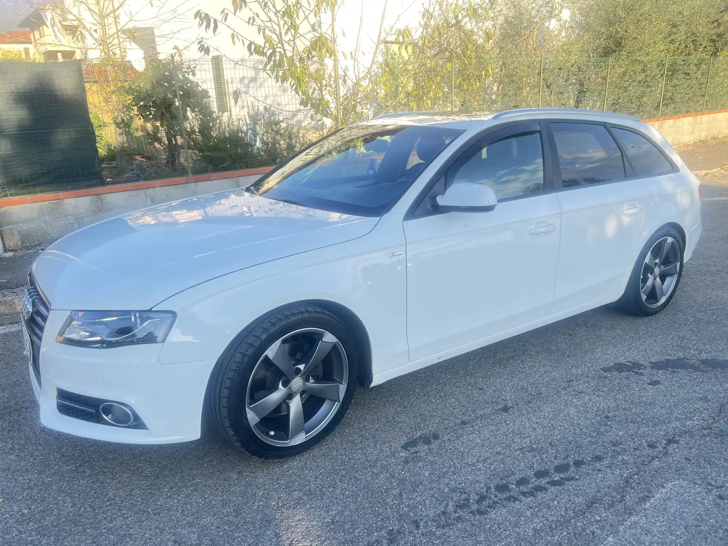 Audi A4 Avant 2.0 tdi Advanced quattro - 1