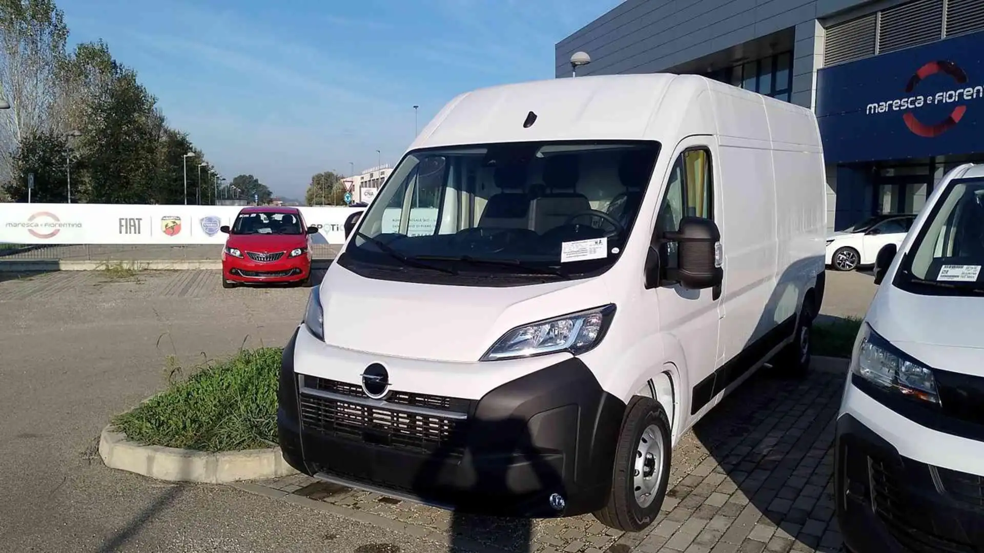 Opel Movano 35 2.2 BlueHDi 140 S&S L3H2 Furgone Bianco - 1
