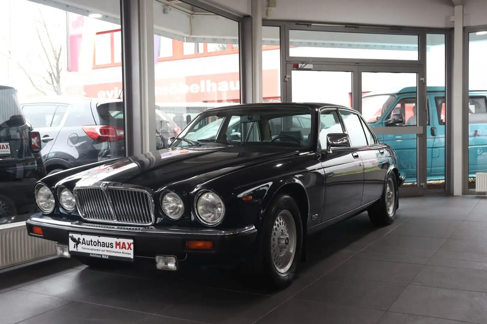 Jaguar XJ12 ~V12~Automatik~1. Hand~Tempomat~Klimaaut Bleu - 1