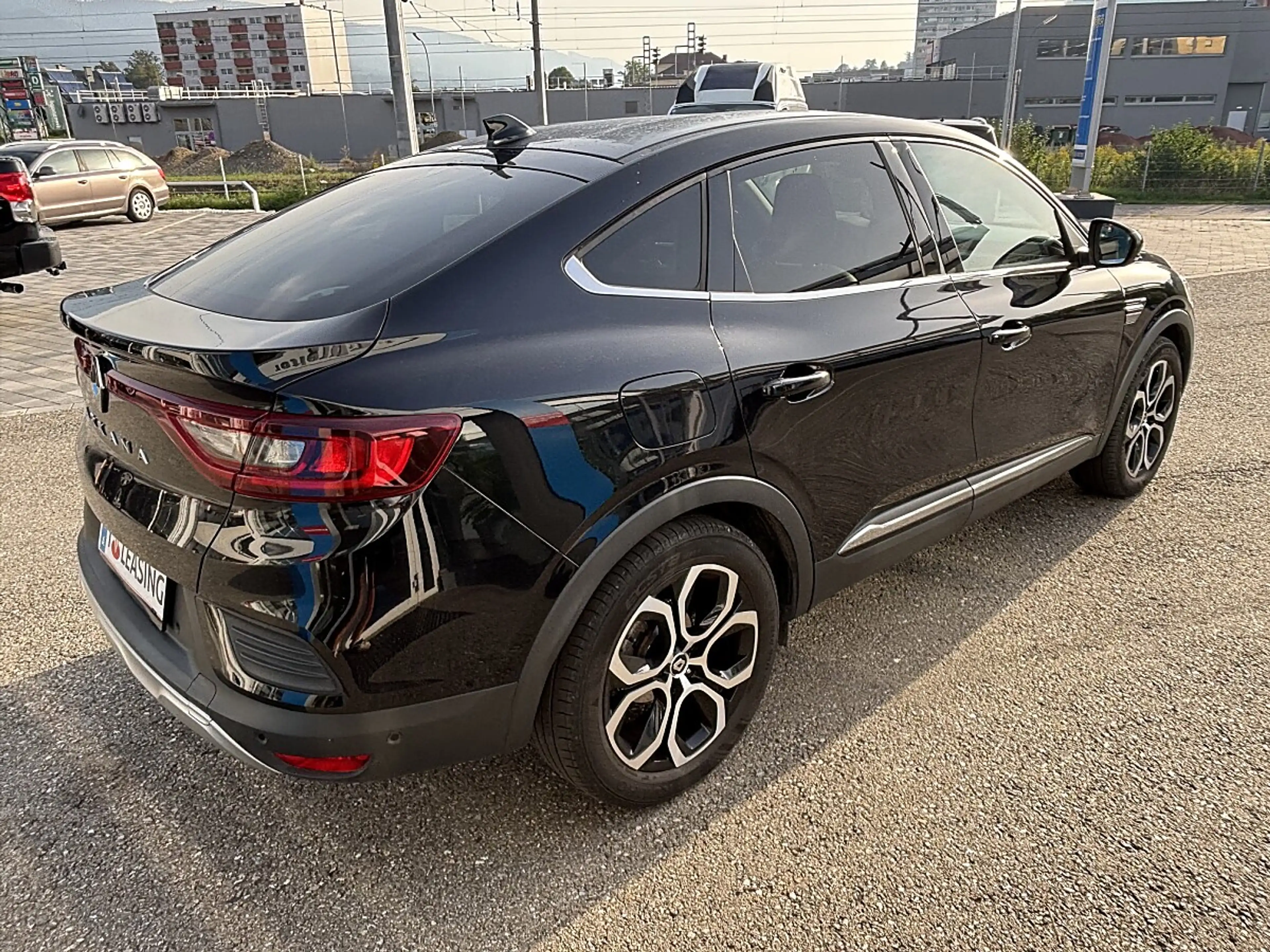 Renault Arkana TCe 140 EDC PF Intens Aut. — photo 5