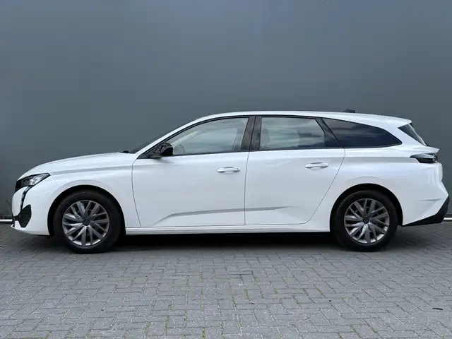Peugeot 308 view 6
