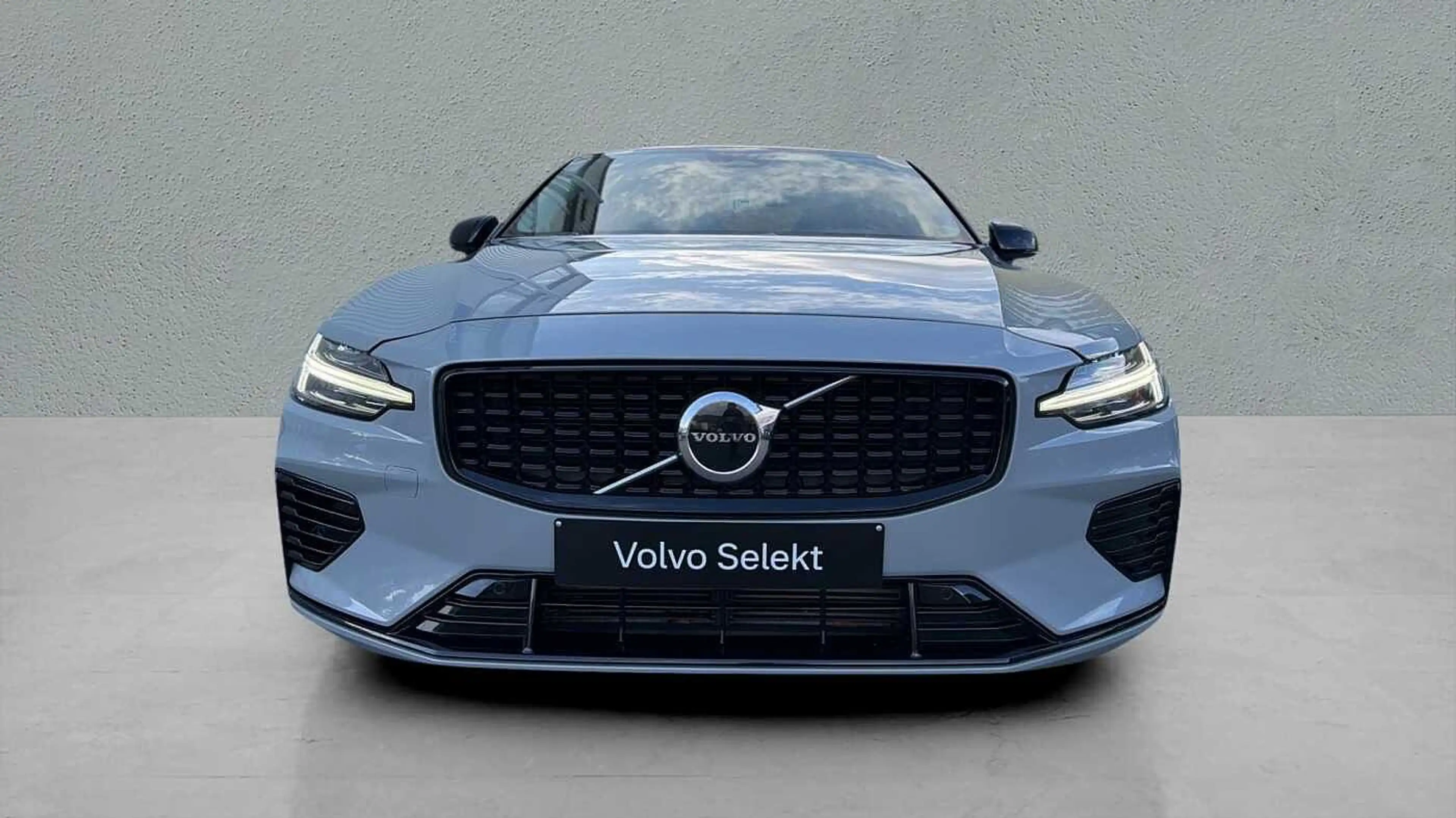 Volvo S60 Recharge Plus Dark, T8 AWD Plug-in hybrid, Elektri — photo 9