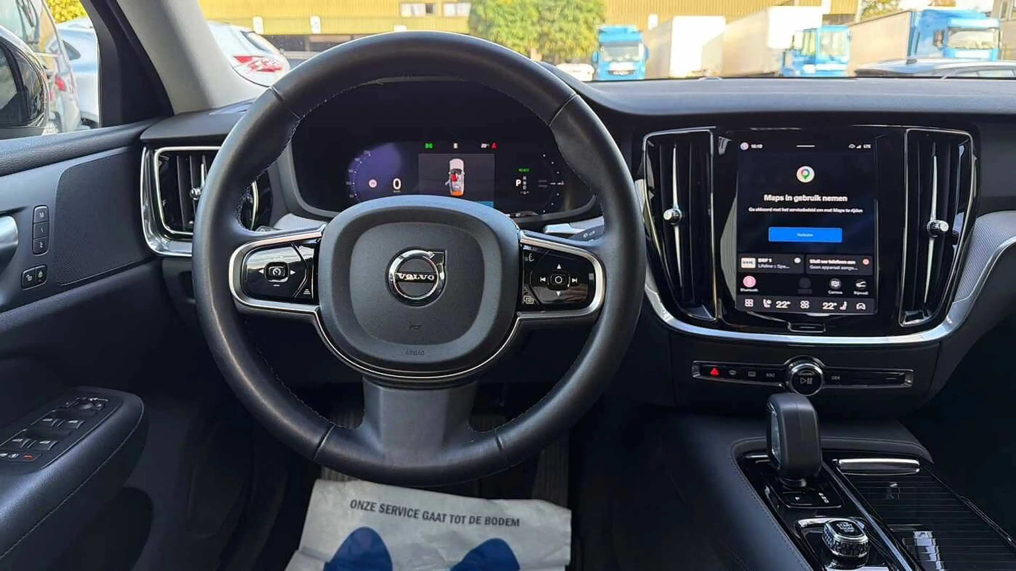 Volvo S60 Recharge Plus Dark, T8 AWD Plug-in hybrid, Elektri — photo 11