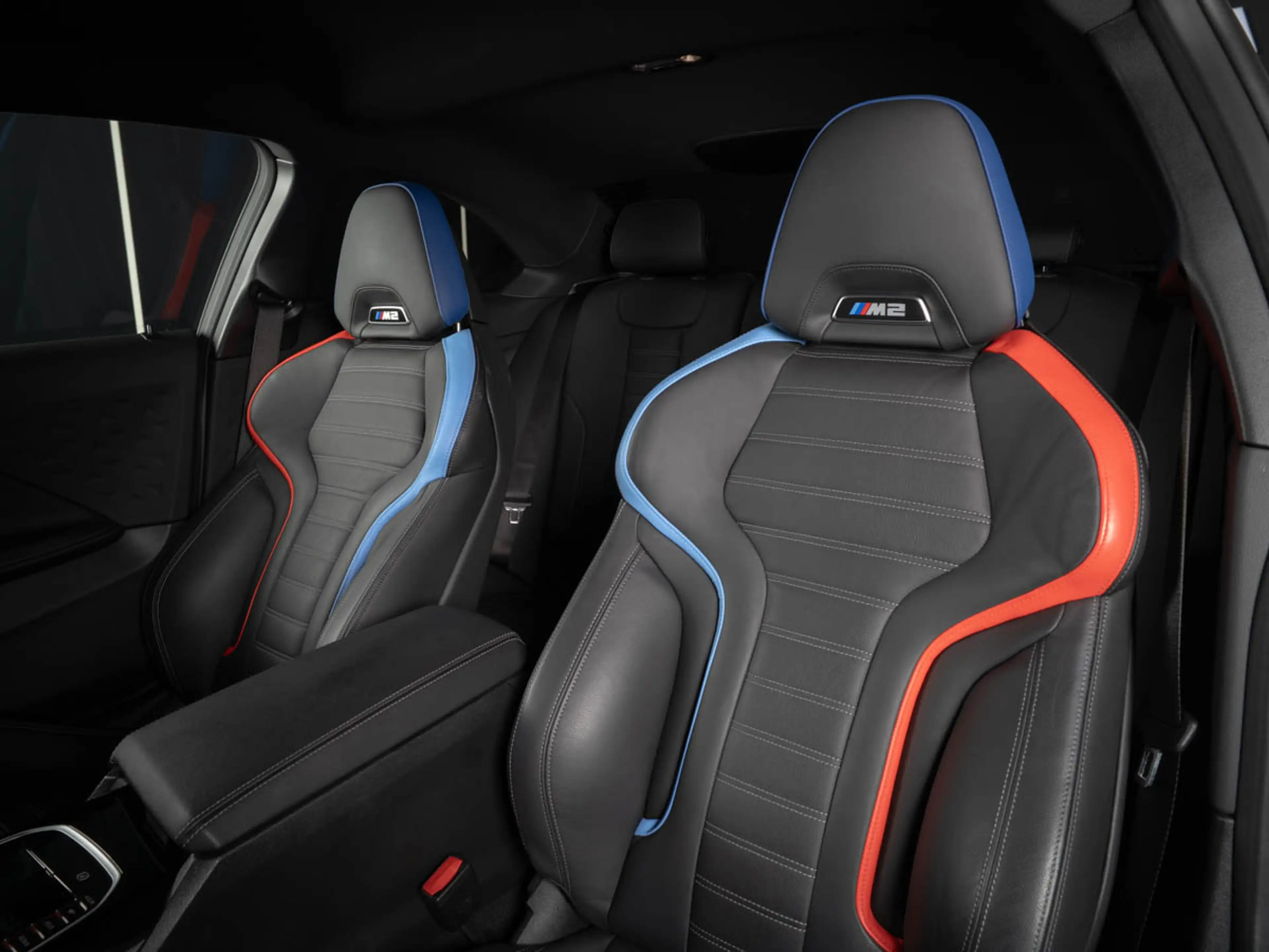BMW M2 *M-SITZ*KAMERA*APPLE*LED* — photo 11