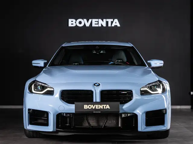 BMW M2 view 2