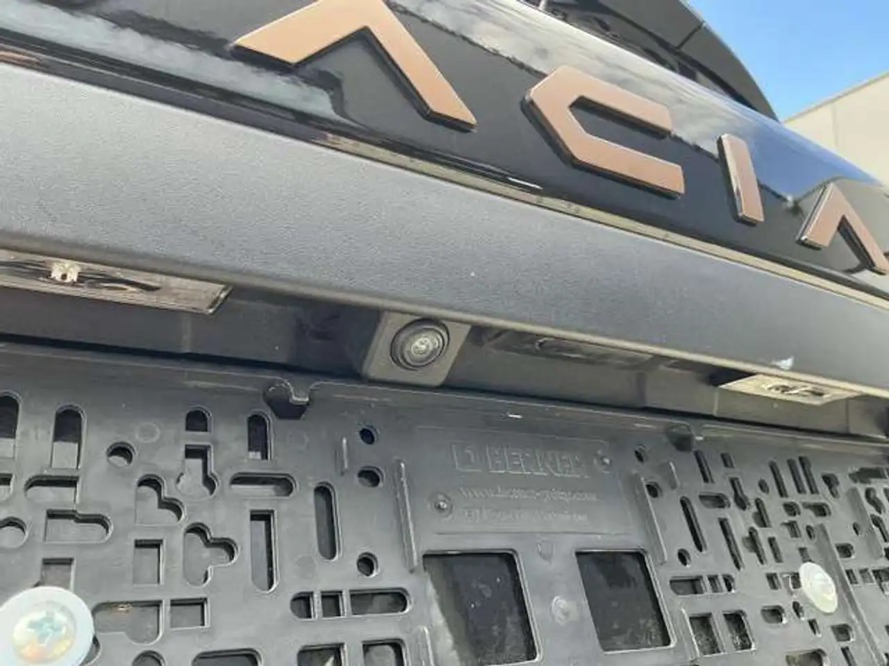 Dacia Duster — photo 10