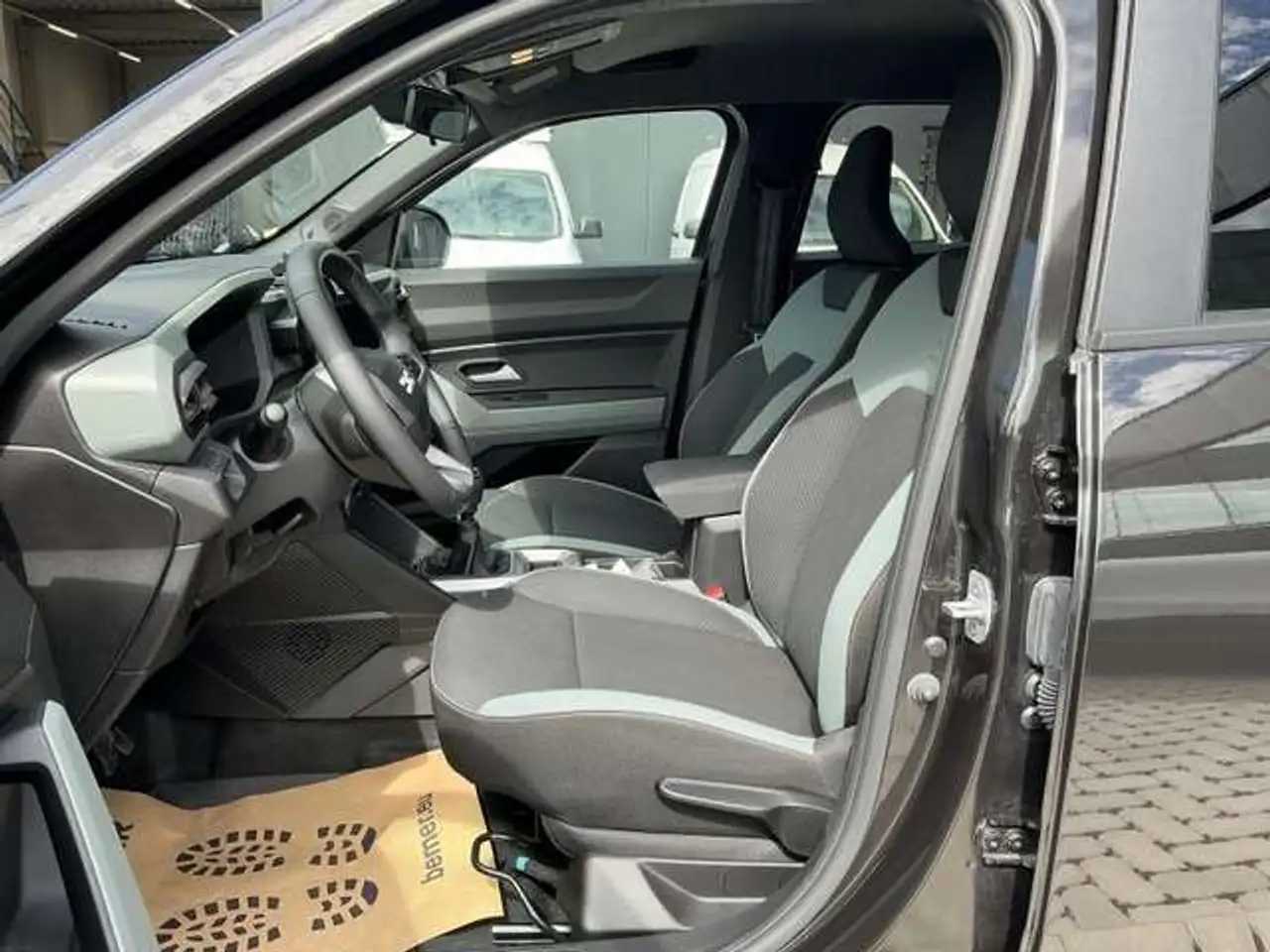 Dacia Duster — photo 13