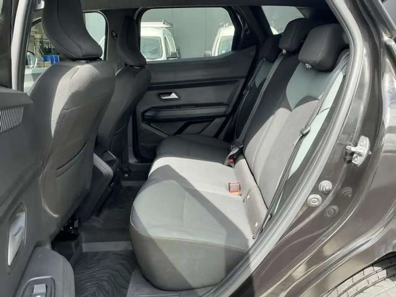Dacia Duster — photo 15