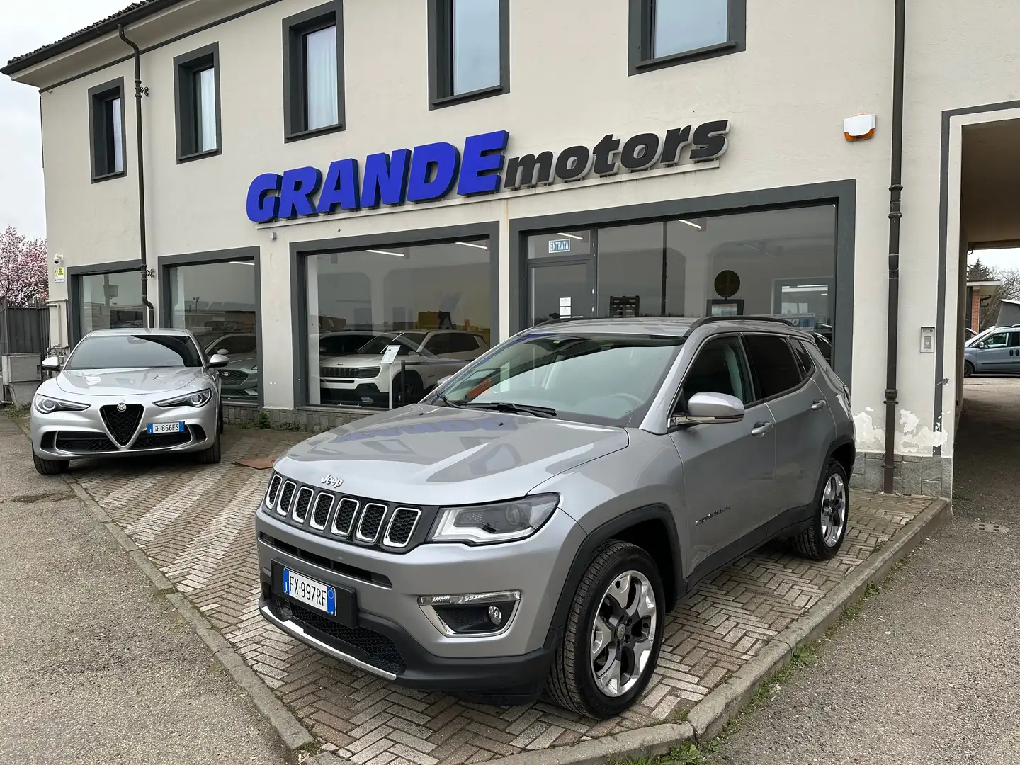 Jeep Compass Compass 2.0 mjt Limited 4wd 140cv  AUTOMATICO srebrna - 1