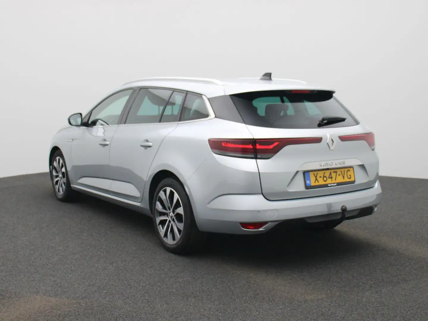 Renault Megane Estate 1.3 TCe 140 Techno Grijs - 2