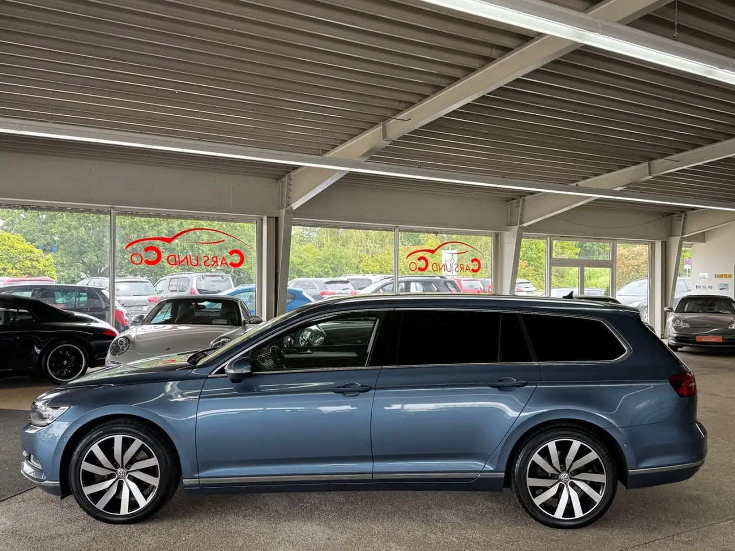 Volkswagen Passat Variant Passat 2.0 TDI Variant  4M *AHK*SHZ*NAV*LED*ACC* Azul - 2