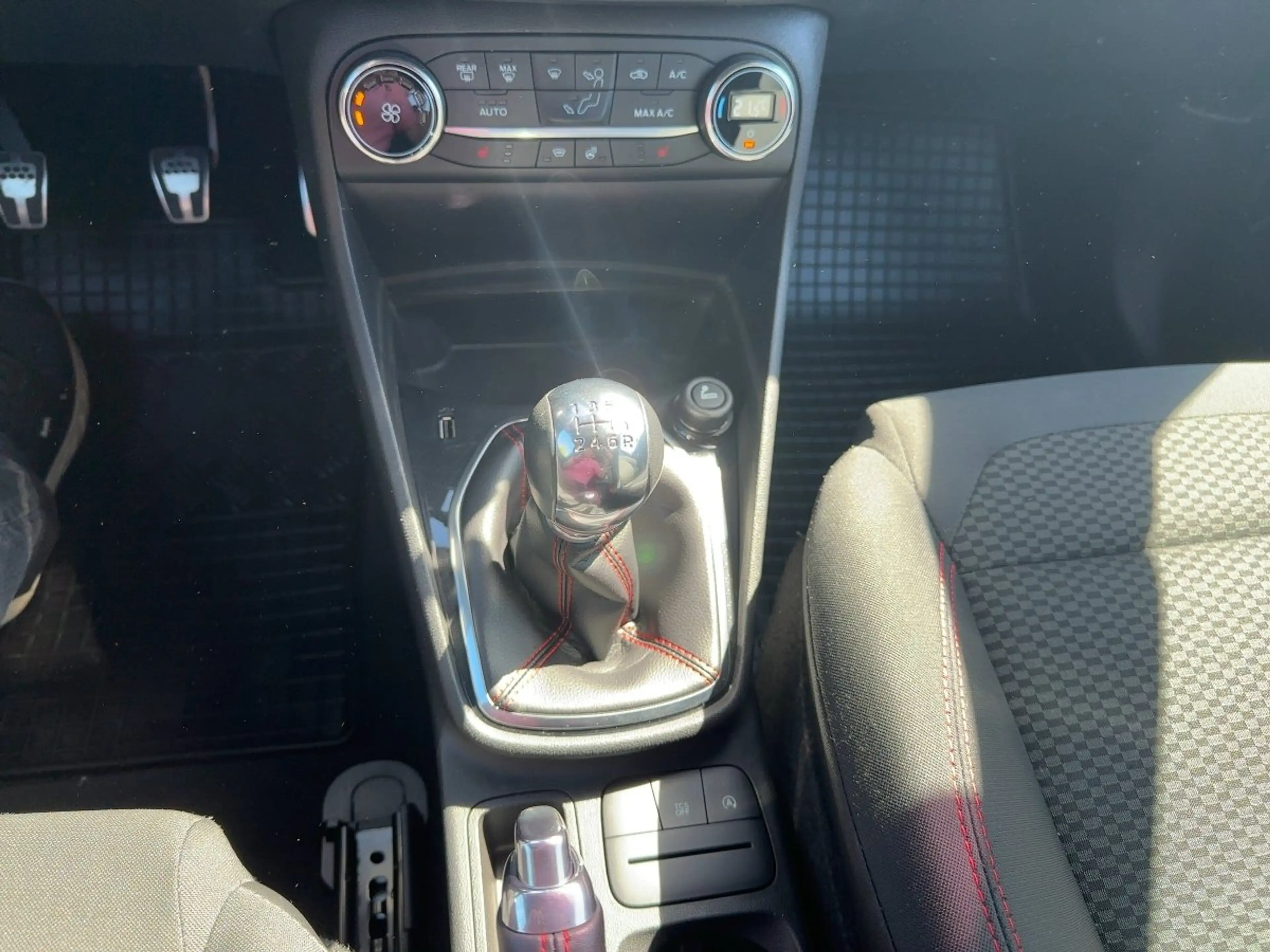 Ford Fiesta ST-Line*Navi*Kamera*Winterpaket*Bluetooth — photo 15