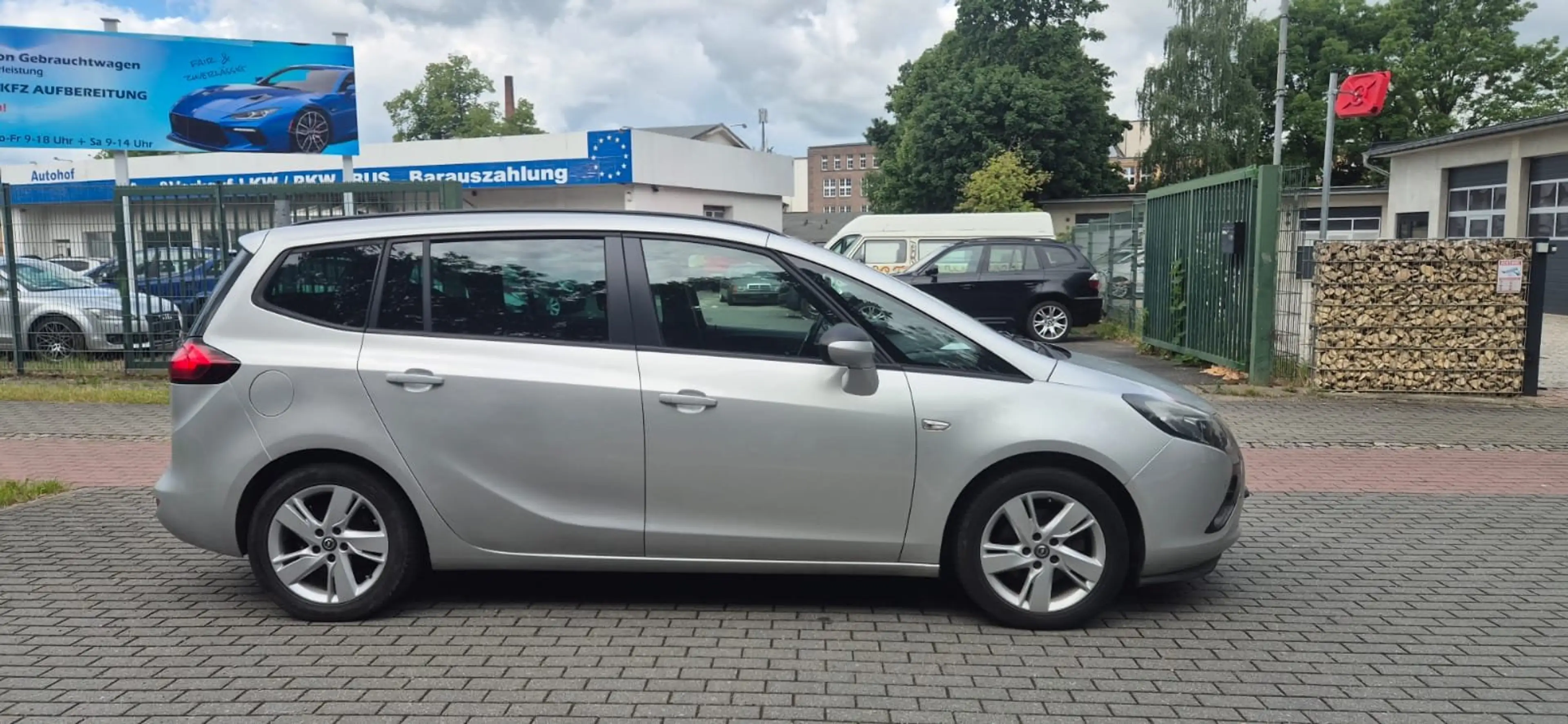 Opel Zafira Tourer Active — photo 8