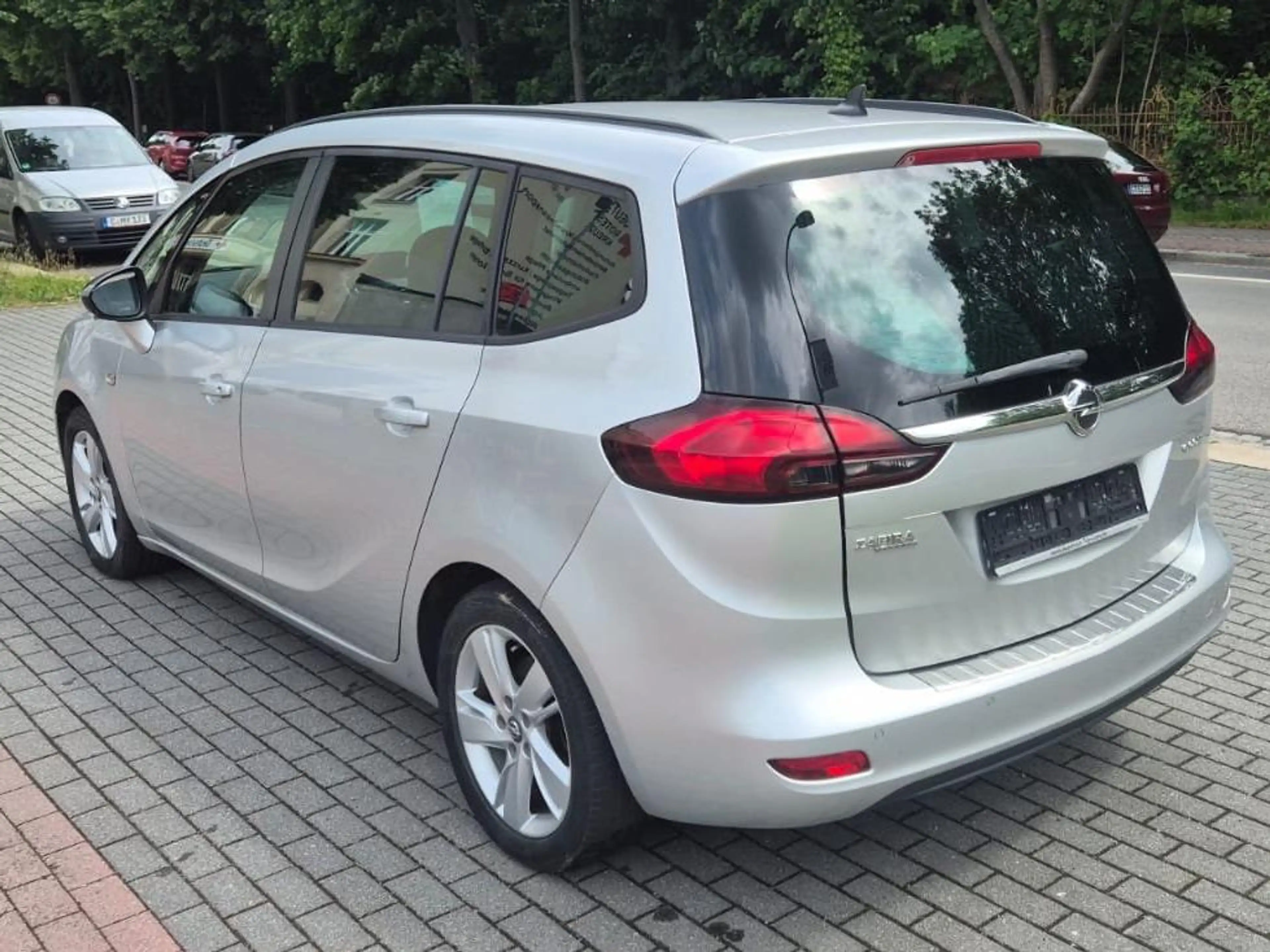 Opel Zafira Tourer Active — photo 5